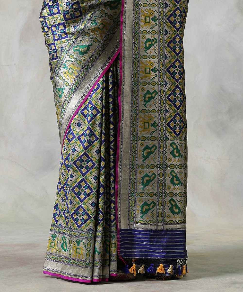 Handloom_Banarasi_Patola_Saree_in_Royal_Blue_woven_on_a_Rich_Zari_Base_WeaverStory_04
