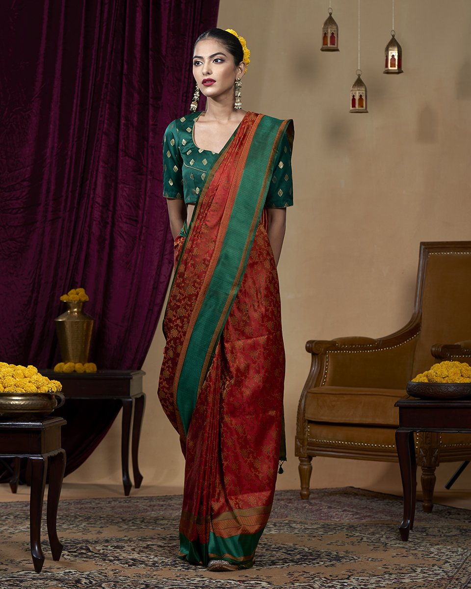 Handloom_Brick_Red_Reshmi_Pure_Katan_Silk_Pashmina_Jamawar_Banarasi_Saree_With_Green_Border_WeaverStory_02