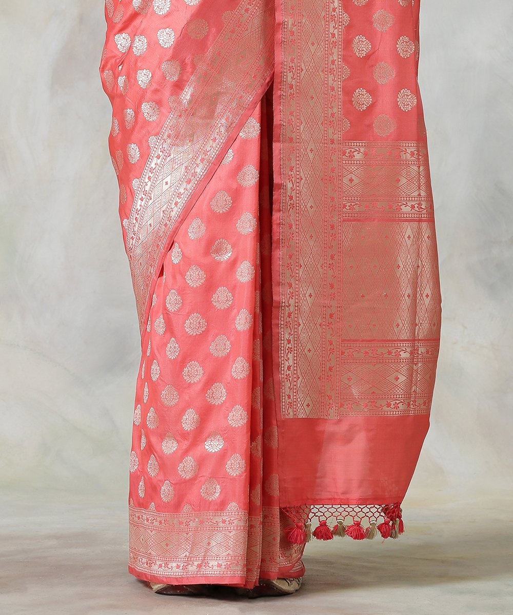 Handloom_Bright_Peach_Banarasi_Saree_With_All_Over_Mughal_Booti_Design_WeaverStory_04