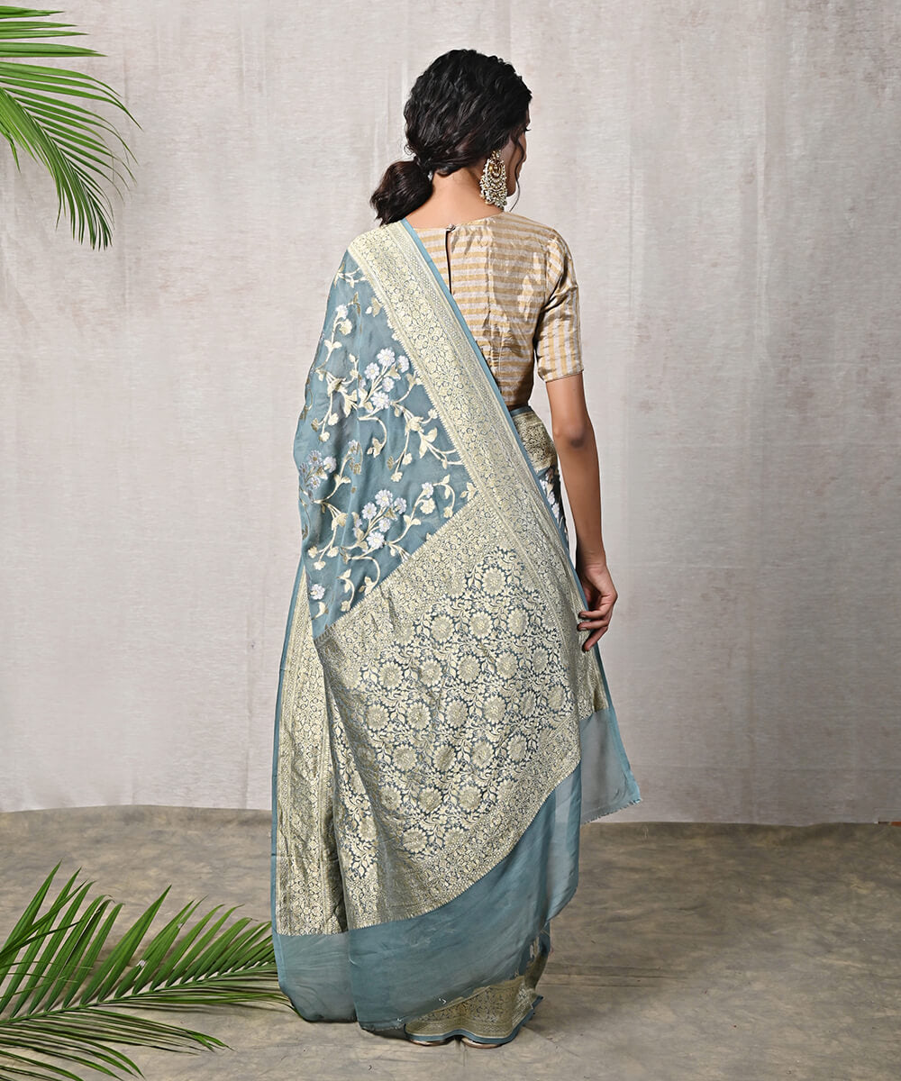 Handloom_Cement_Grey_Banarasi_Georgette_Saree_with_Floral_Jaal_WeaverStory_03