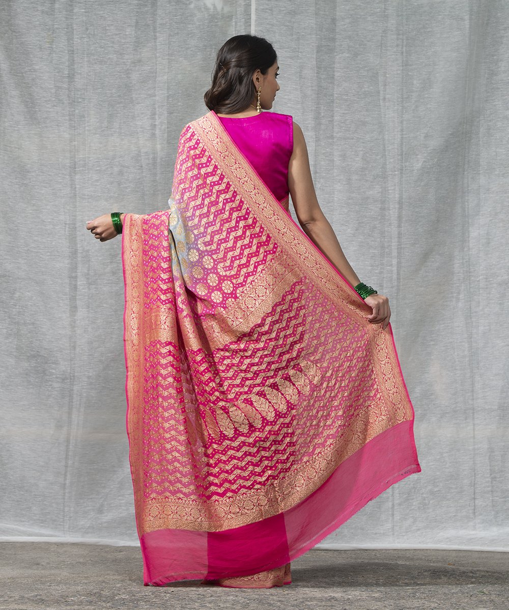 Handloom_Coral_Pink_and_Grey_Dual_Tone_Pure_Georgette_Banarasi_Bandhej_Saree_WeaverStory_03