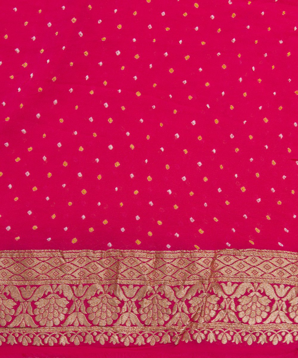 Handloom_Coral_Pink_and_Grey_Dual_Tone_Pure_Georgette_Banarasi_Bandhej_Saree_WeaverStory_05