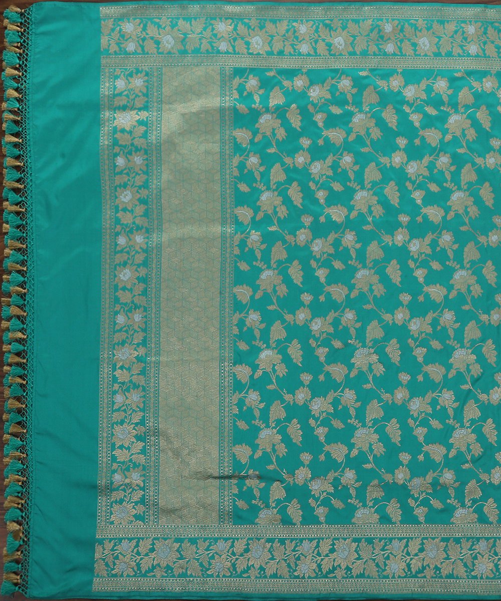 Handloom_Firozi_Kadhwa_Jangla_Pure_Katan_Silk_Banarasi_Dupatta_with_Rose_Motifs_WeaverStory_02