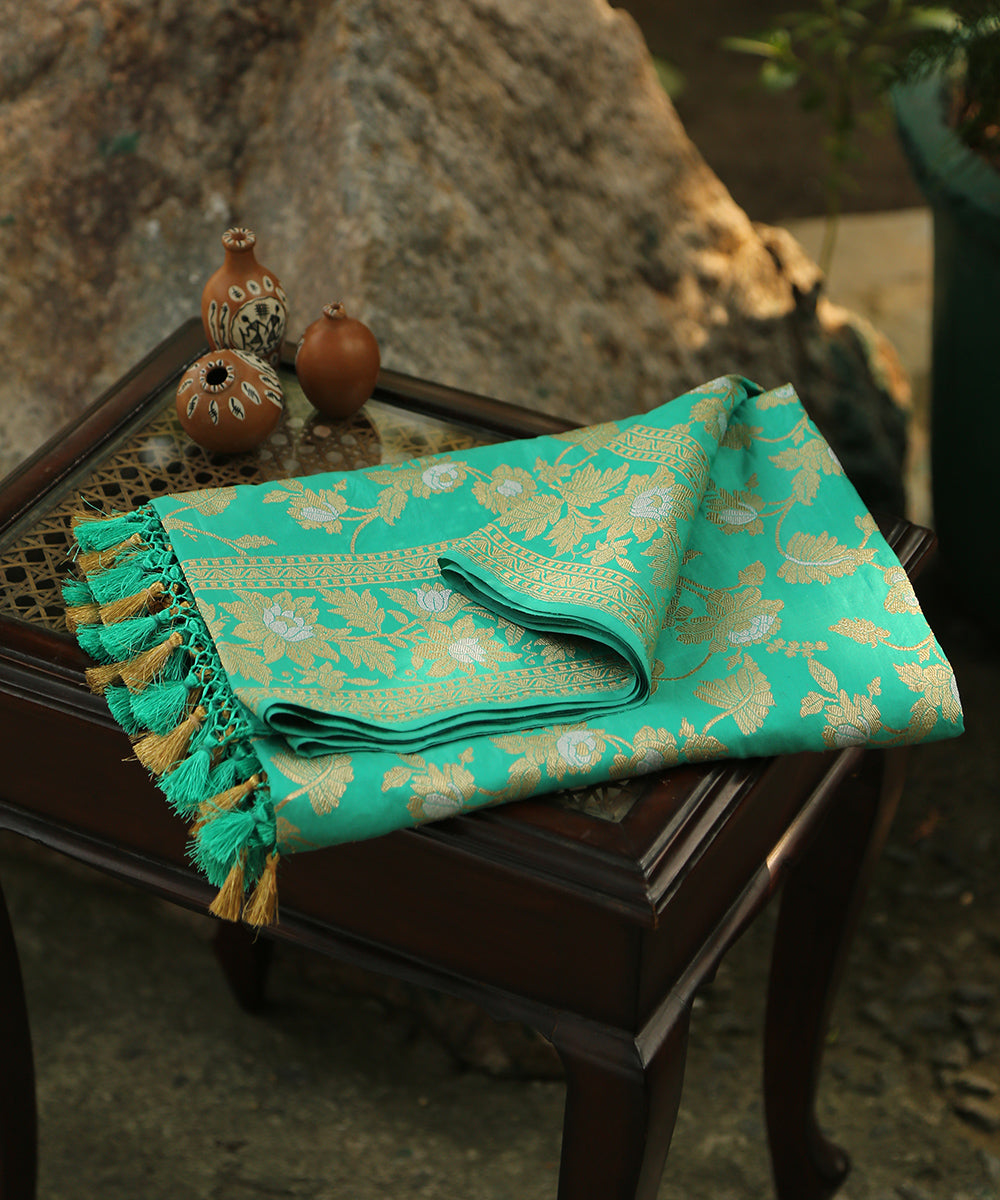 Handloom Firozi Banarasi Dupatta With Paisley Border And Kadhwa Jangla Design