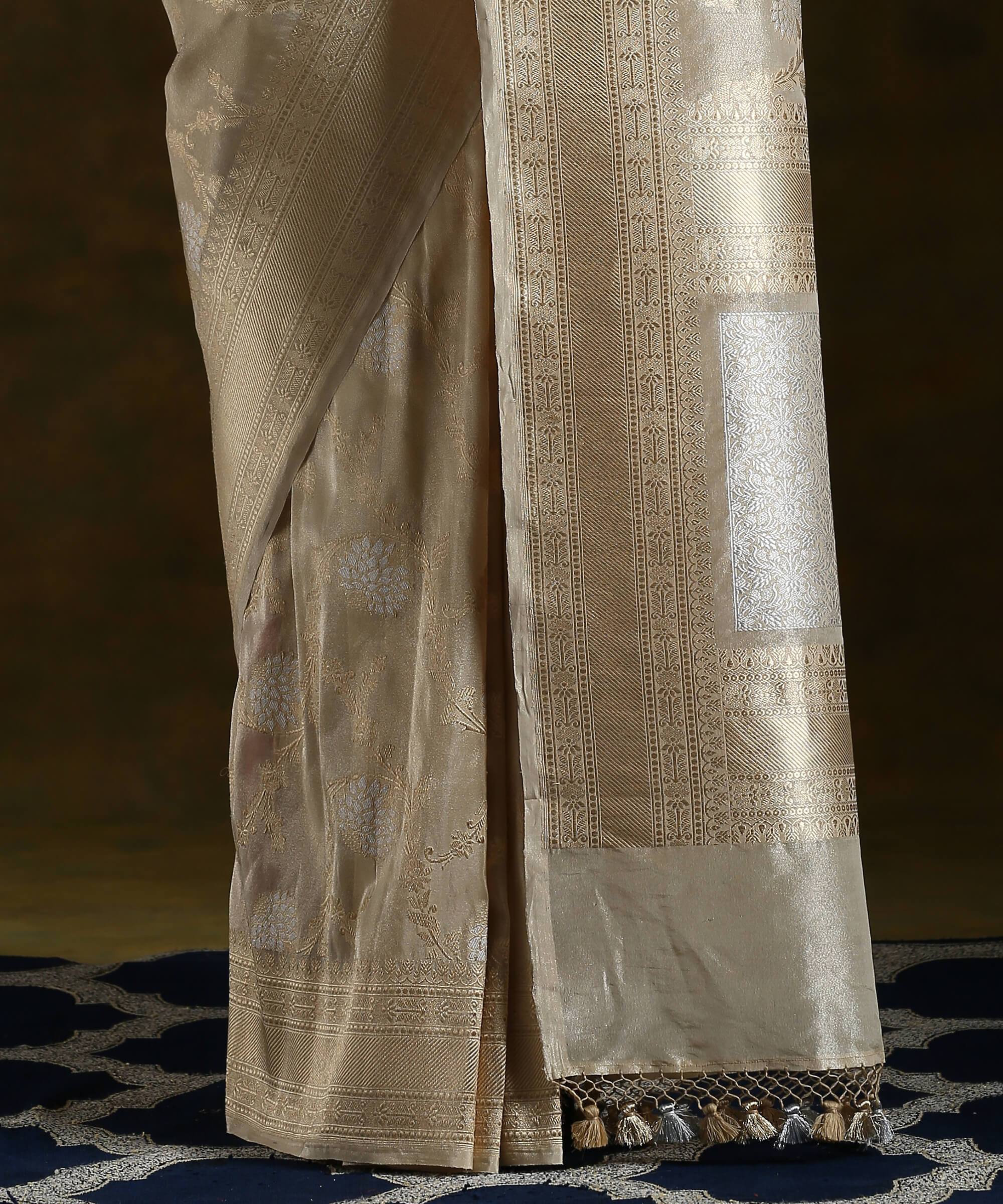 Gold_Pure_Katan_Tissue_Banarasi_Handloom_Kadhwa_Saree_WeaverStory_04