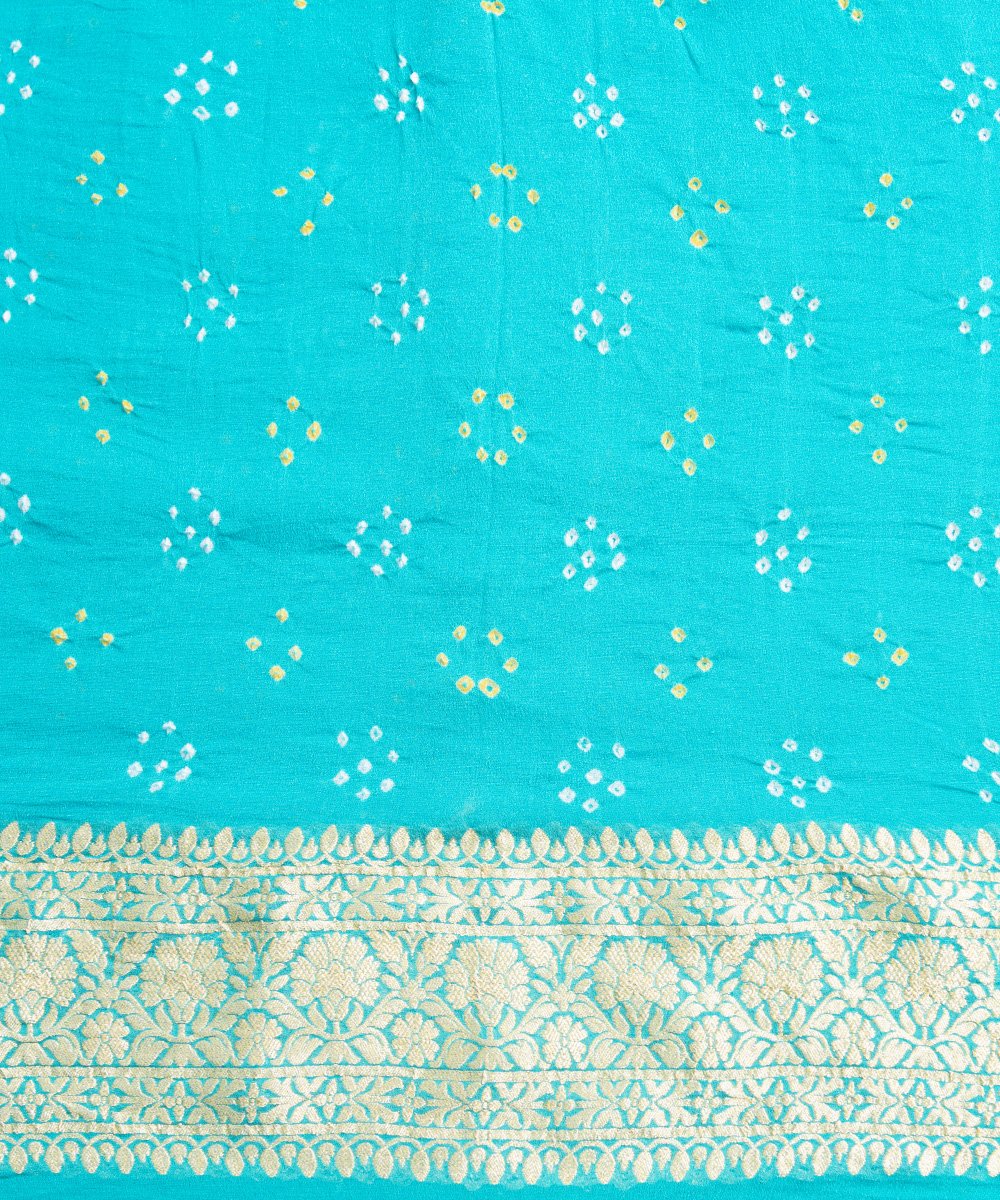 Handloom_Green_And_Blue_Dual_Tone_Pure_Georgette_Banarasi_Bandhej_Saree_WeaverStory_05
