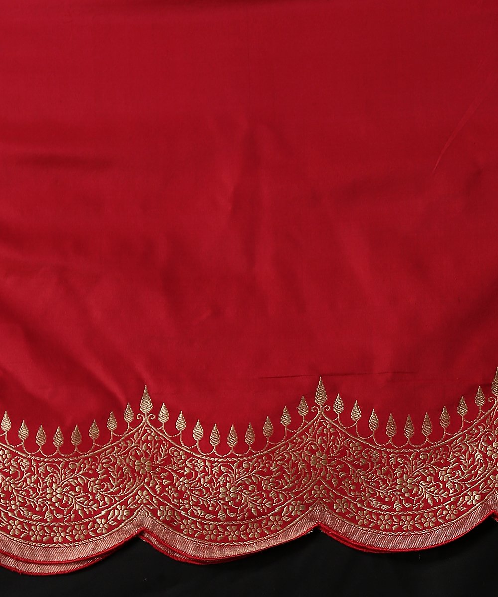 Handloom_Green_Pure_Katan_Silk_Brocade_Banarasi_Saree_with_Scallop_Border_WeaverStory_05