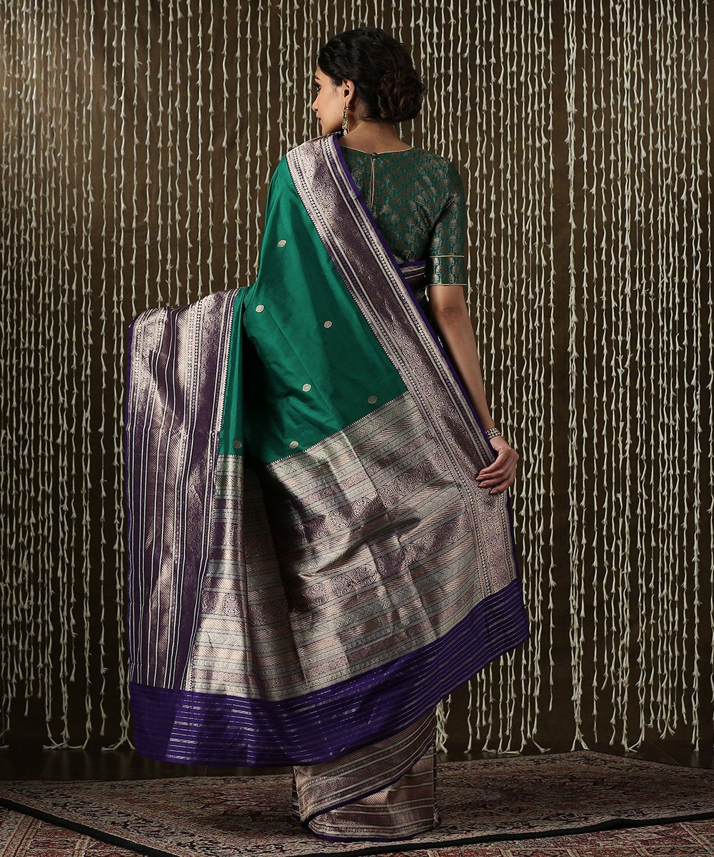 Handloom_Green_Katan_Silk_Banarasi_Saree_With_Heavy_Border_WeaverStory_03