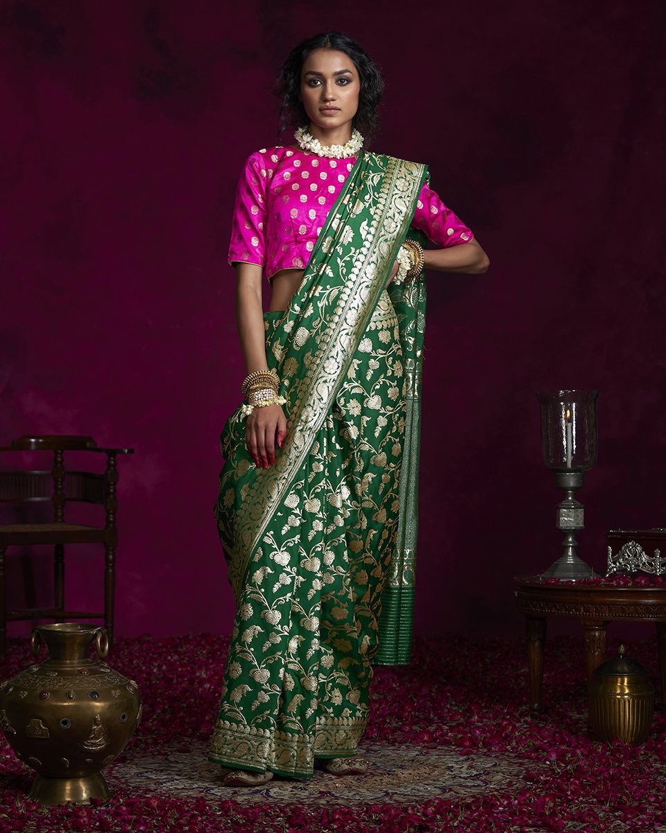 Handloom_Green_Katan_Silk_Kadhwa_Banarasi_Saree_with_all_over_zari_Jaal_WeaverStory_02