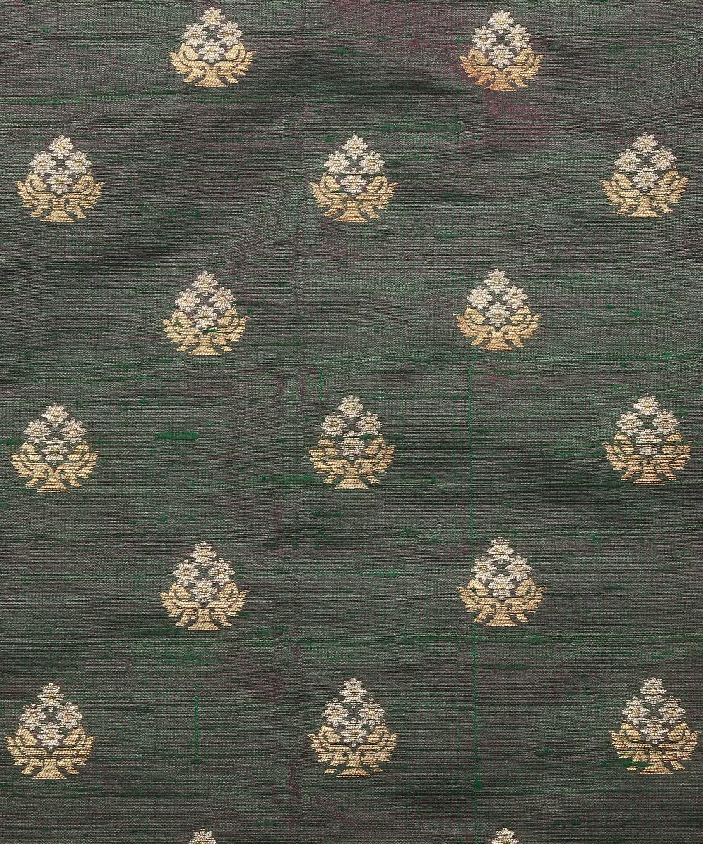 Handloom_Green_and_Red_Dual_Tone_Tusser_Silk_Banarasi_Fabric_with_Zari_Booti_WeaverStory_03