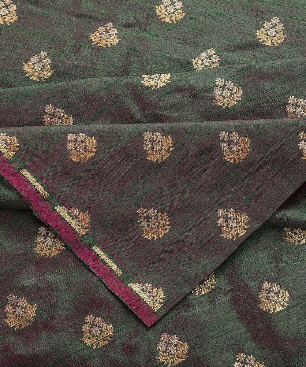 Handloom_Green_and_Red_Dual_Tone_Tusser_Silk_Banarasi_Fabric_with_Zari_Booti_WeaverStory_04