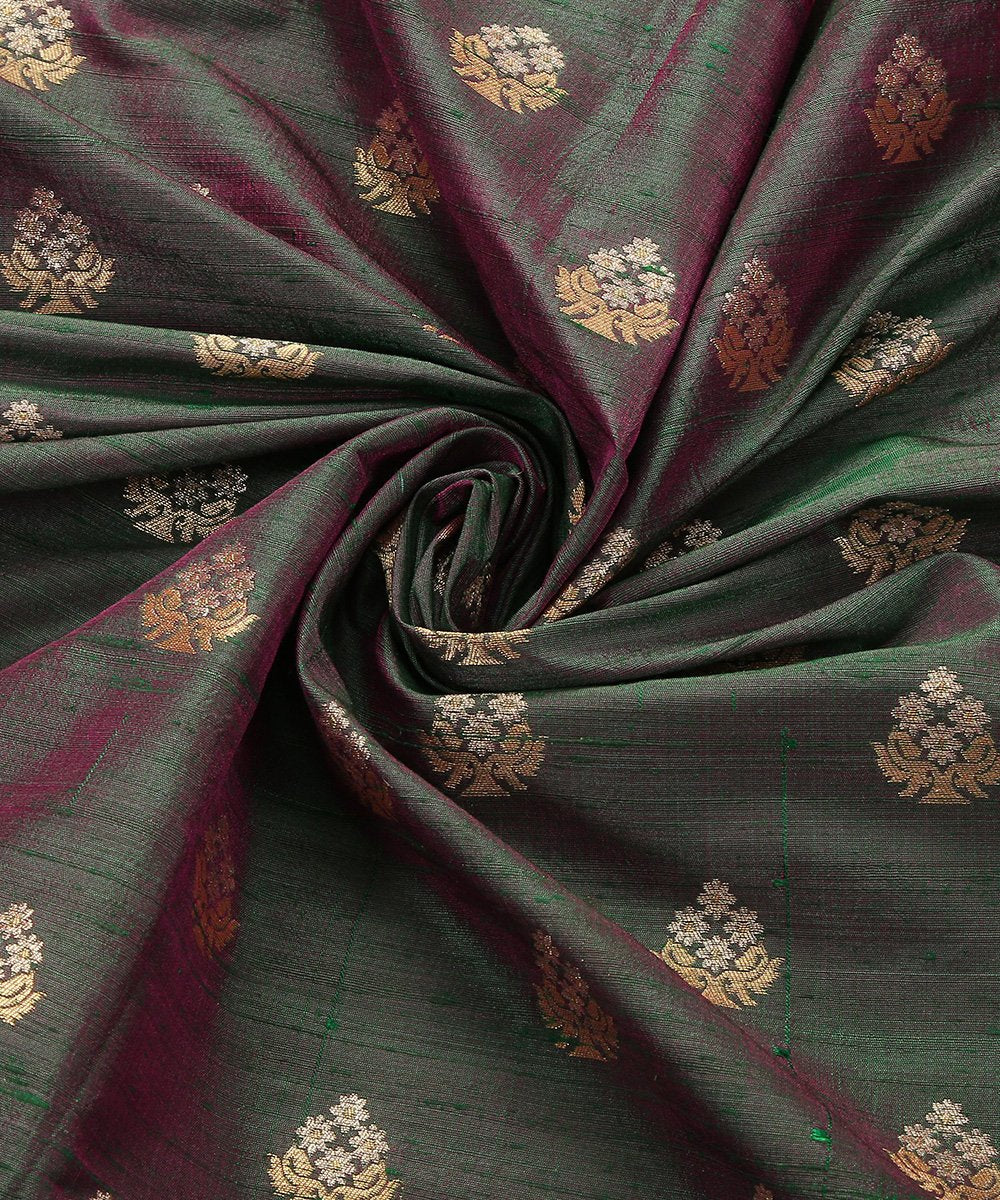 Handloom_Green_and_Red_Dual_Tone_Tusser_Silk_Banarasi_Fabric_with_Zari_Booti_WeaverStory_05