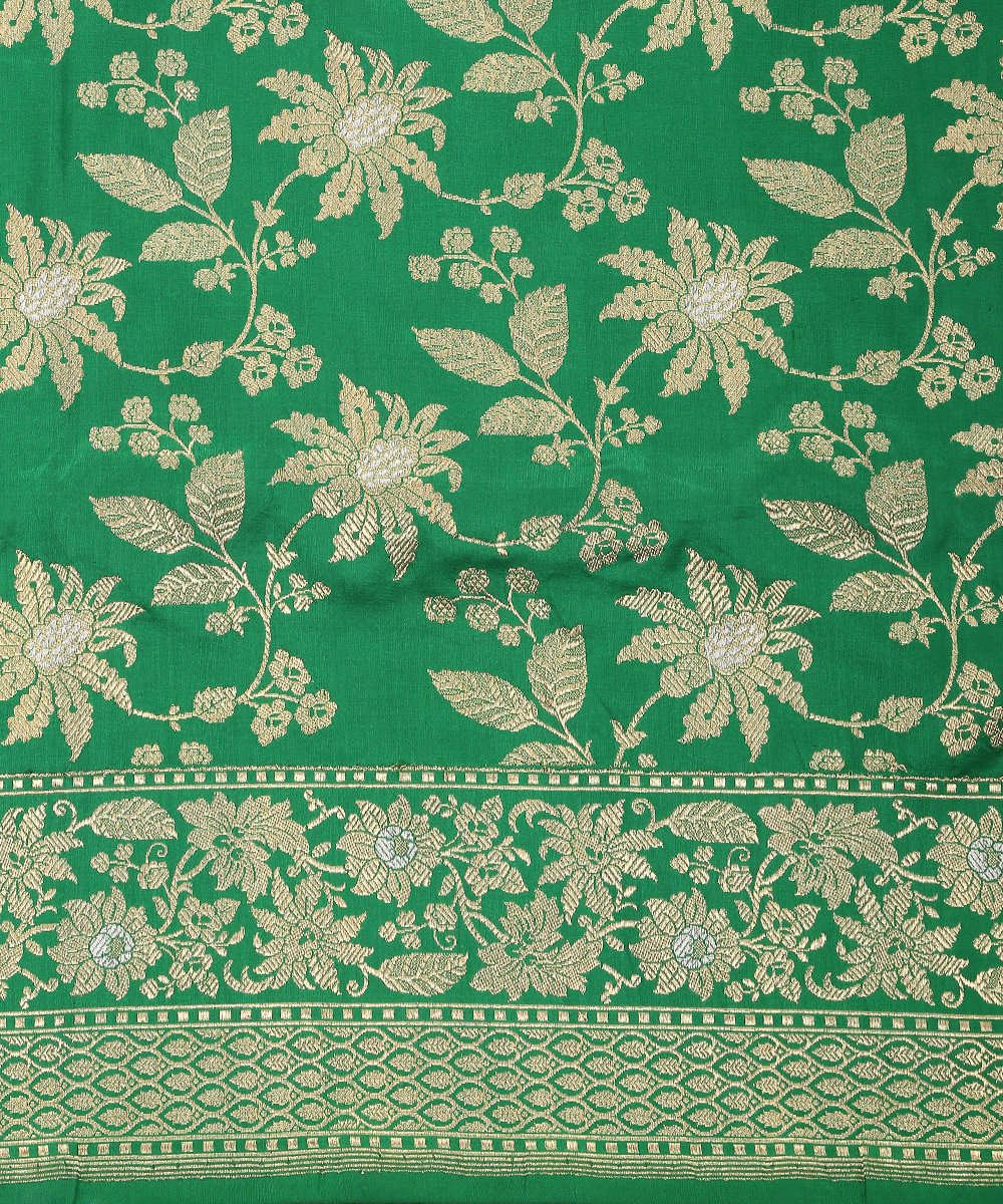 Handloom_Leaf_Green_Katan_Silk_Banarasi_Dupatta_with_Kadhwa_Jangla_WeaverStory_03