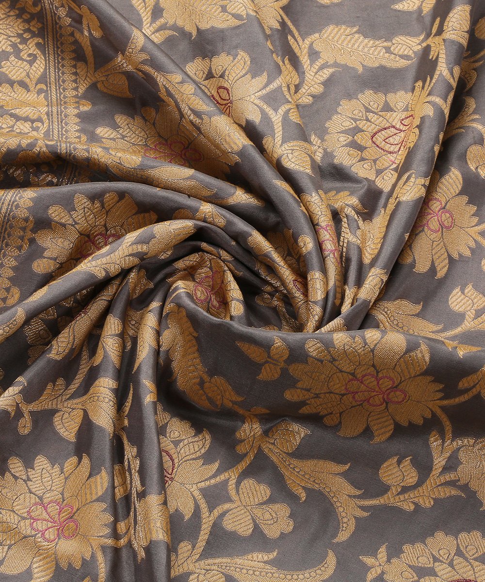 Handloom_Light_Grey_Pure_Katan_Silk_Banarsi_Kimkhab_Dupatta_with_Meenakari_and_Jangla_Design_WeaverStory_06