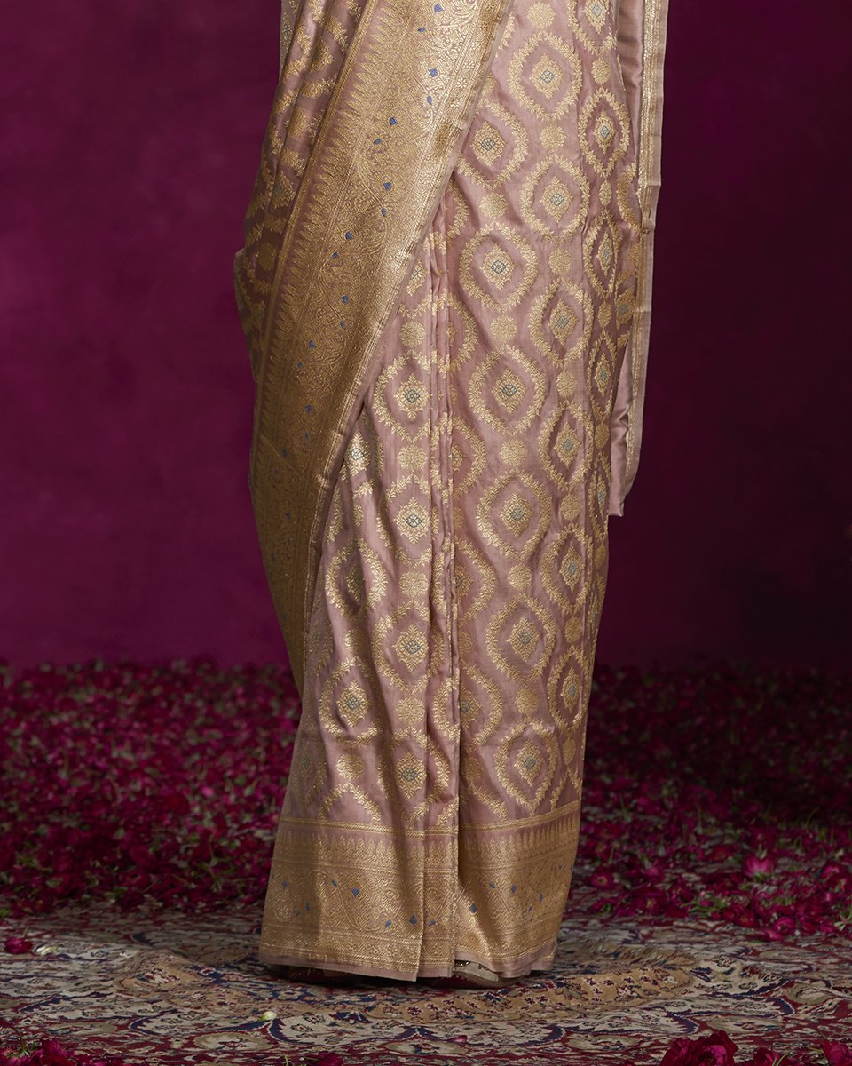 Handloom_Light_Pink_Katan_Silk_Banarasi_Saree_with_Kadhwa_Weave_and_Meenakari_WeaverStory_04