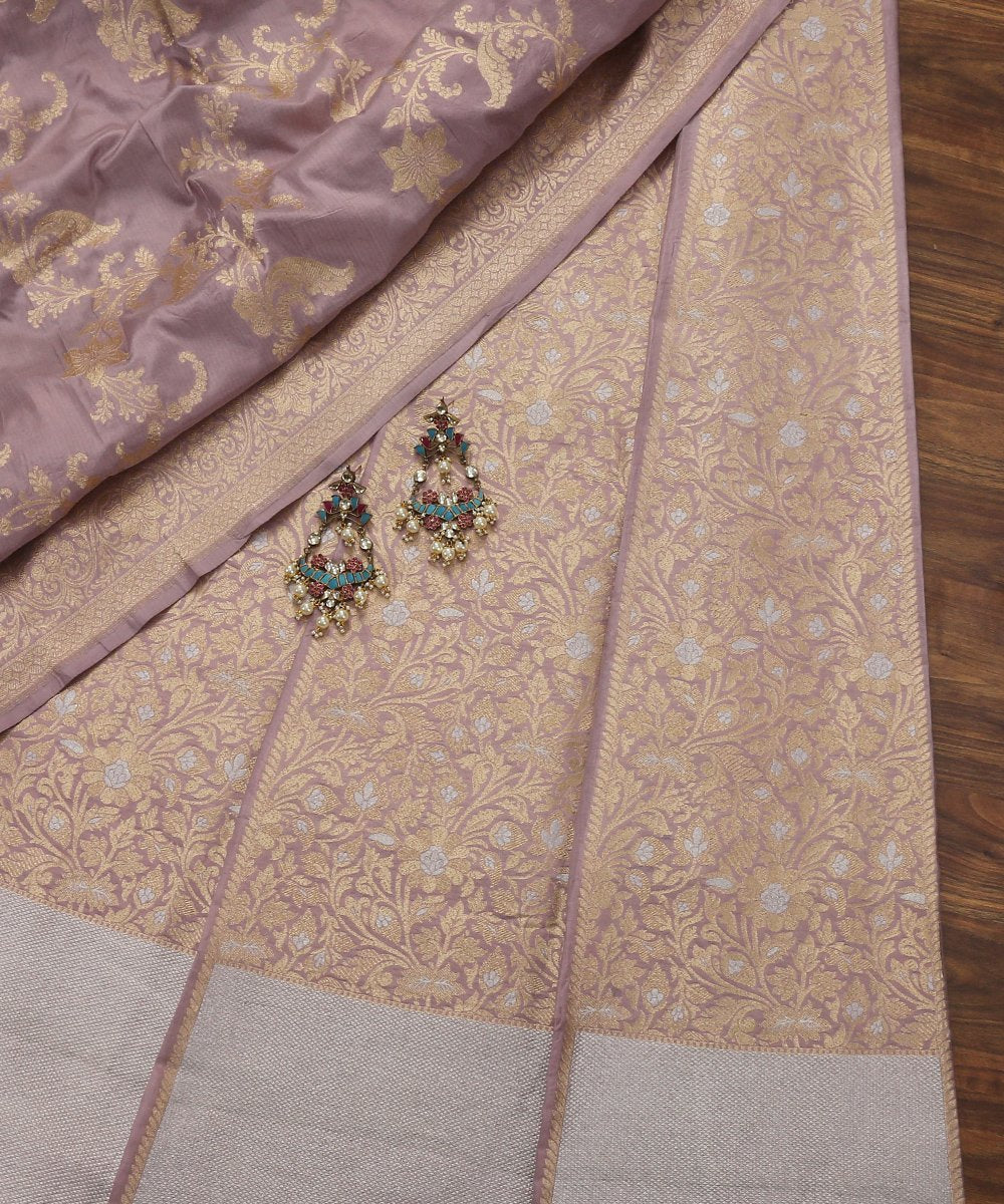 Handloom_Lilac_Sona_Rupa_Zari_Work_Banarasi_Lehenga_With_Jangla_Dupatta_and_Heavy_Blouse_WeaverStory_01