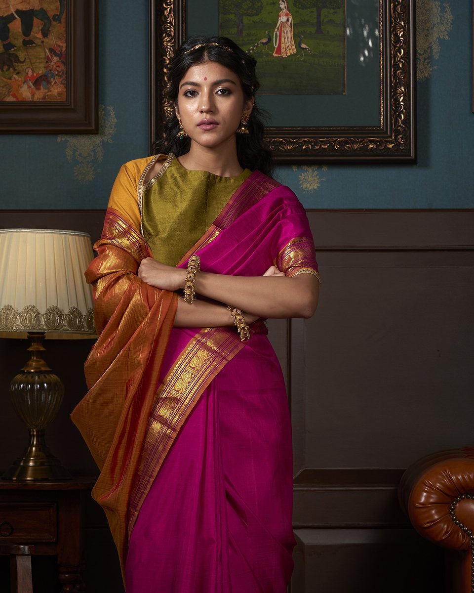 Handloom_Magenta_Kanjivaram_Silk_Saree_With_Mustard_Border_WeaverStory_01