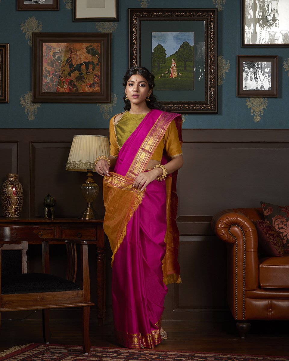 Handloom_Magenta_Kanjivaram_Silk_Saree_With_Mustard_Border_WeaverStory_02