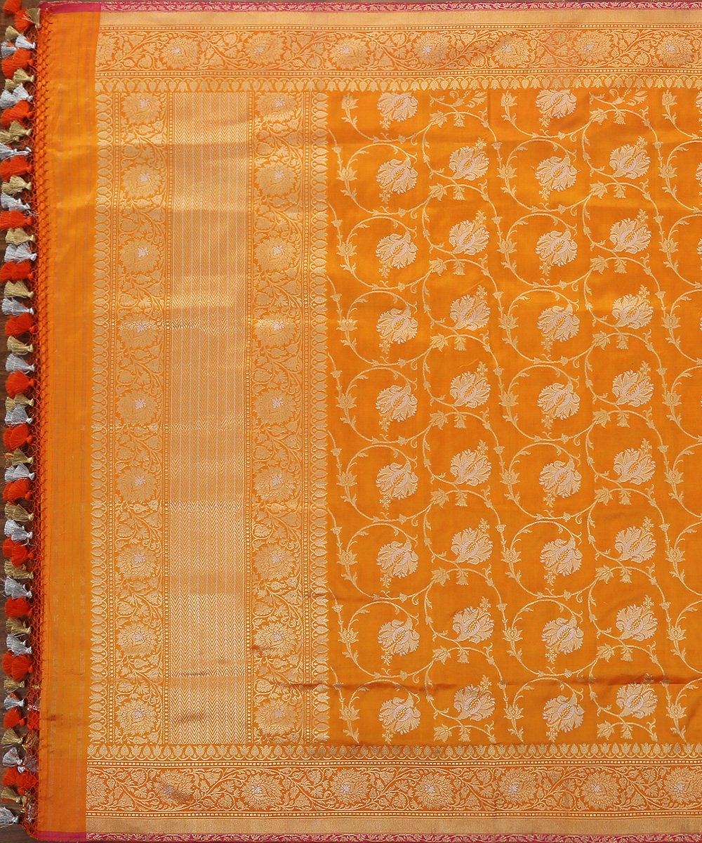 Mango_Yellow_Pure_Katan_Silk_Sona_Rupa_Kadhwa_Jangla_Banarasi_Dupatta_WeaverStory_02