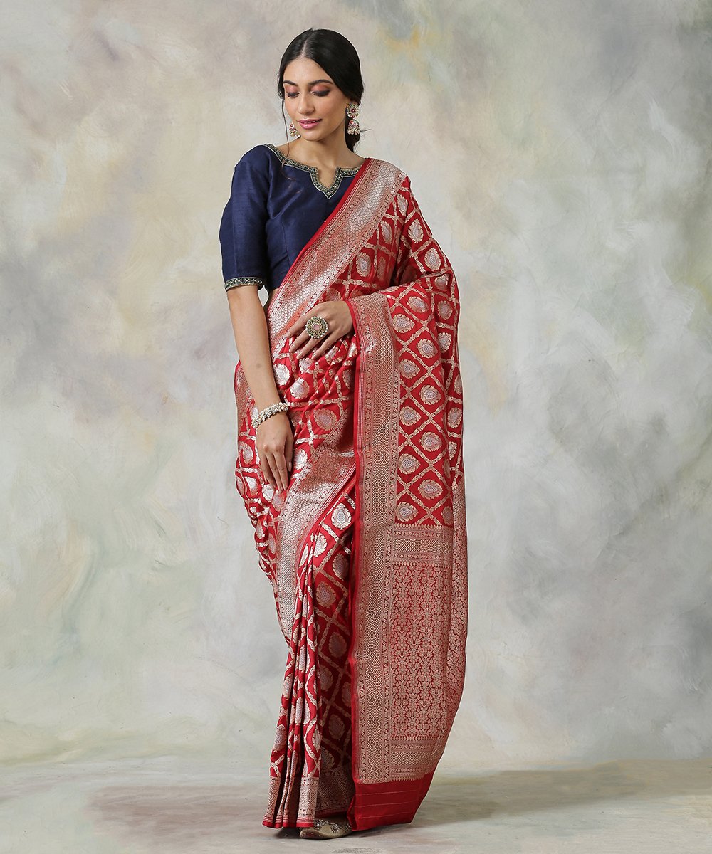 Handloom_Maroon_Pure_Katan_Silk_Banarasi_Saree_with_Brocade_Blouse_WeaverStory_02