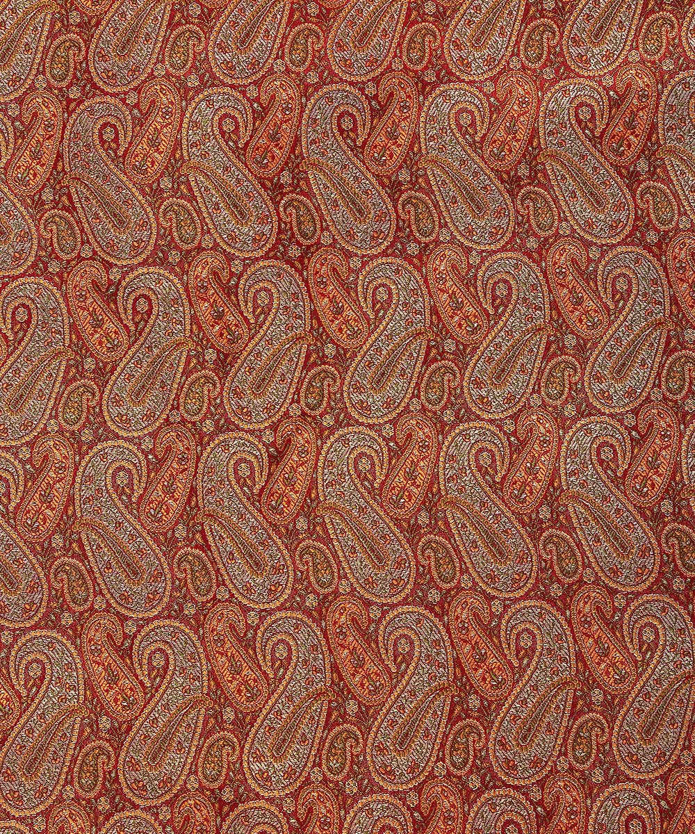 Handloom_Maroon_Pure_Katan_Silk_Brocade_Banarasi_Fabric_with_Zari_WeaverStory_03