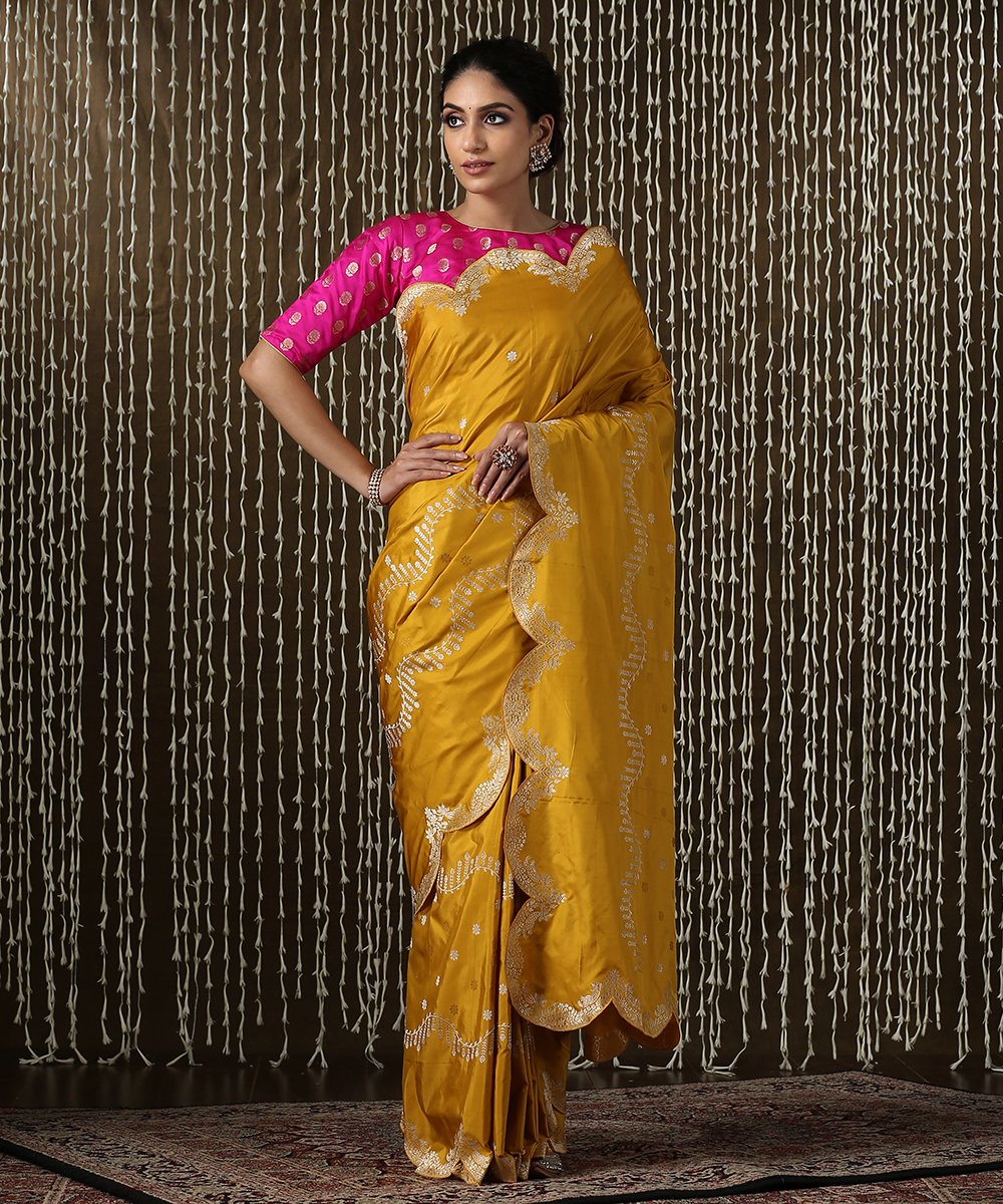 Handloom_Mustard_Banarasi_Saree_with_Scallop_Border_and_Red_Blouse_WeaverStory_02
