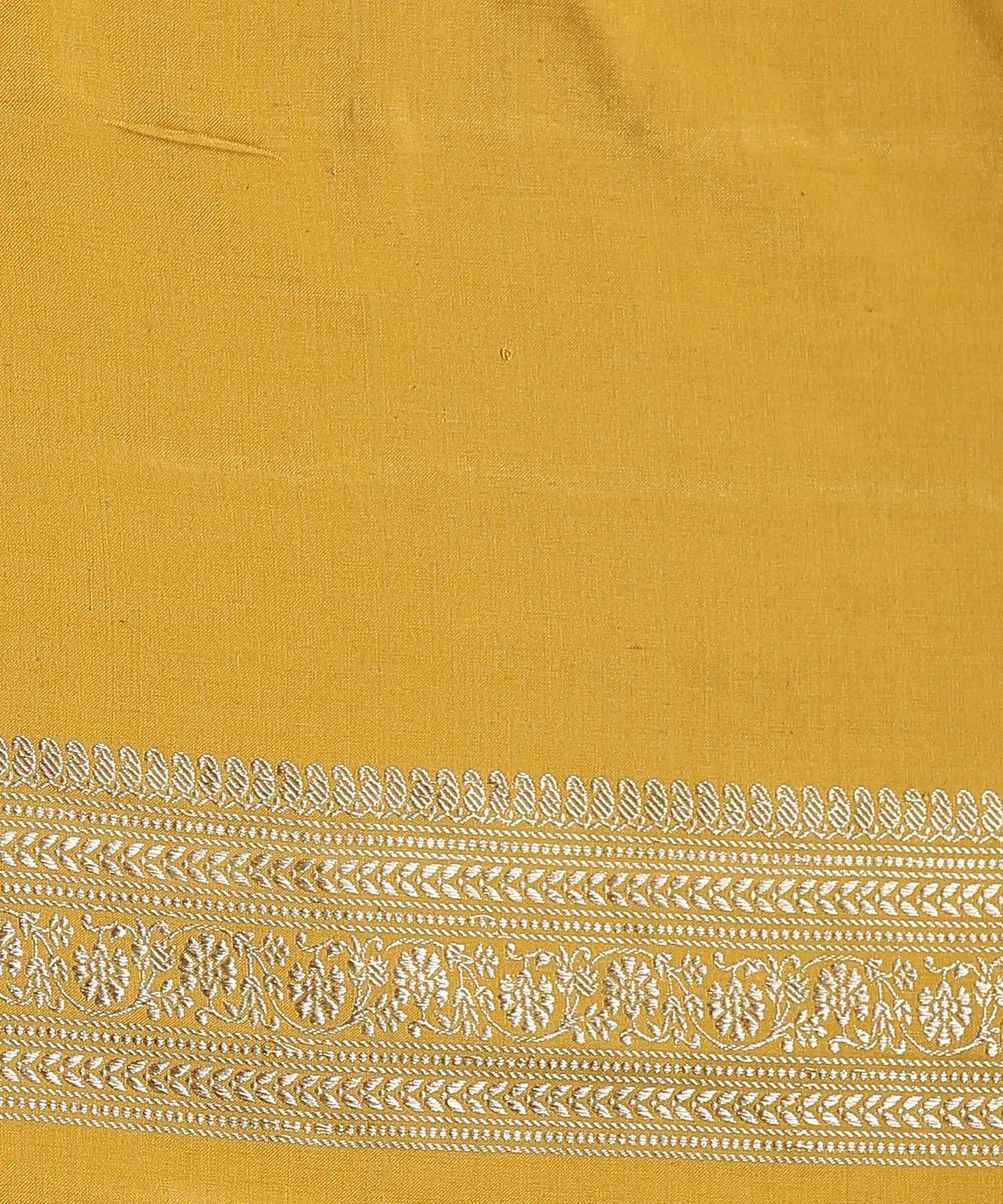 Handloom_Mustard_Ektara_Weave_Pure_Katan_Silk_Banarasi_Jangla_Saree_with_Konia_Motifs_WeaverStory_04