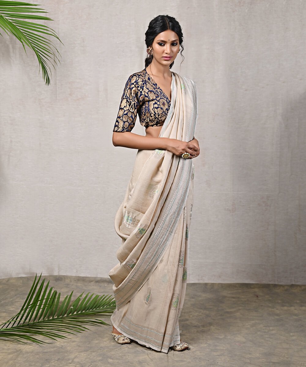 Handloom_Tusser_Beige_Kadhwa_Booti_Georgette_Banarasi_Saree_with_Paisleys_WeaverStory_02