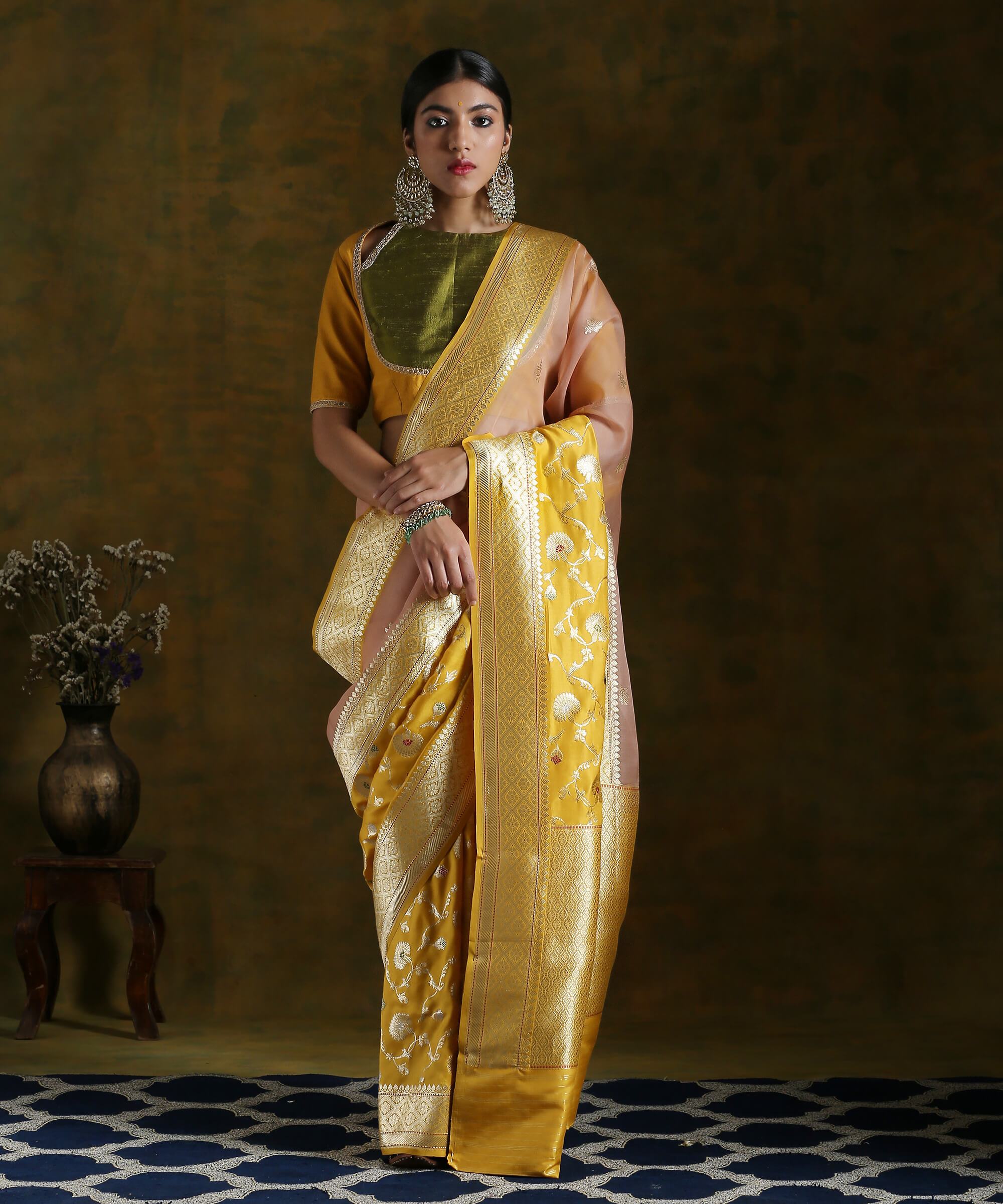 Peach_and_Mustard_Yellow_Kora_Silk_Saree_with_a_Kadhiyal_Border_in_fine_Katan_Silk_WeaverStory_02