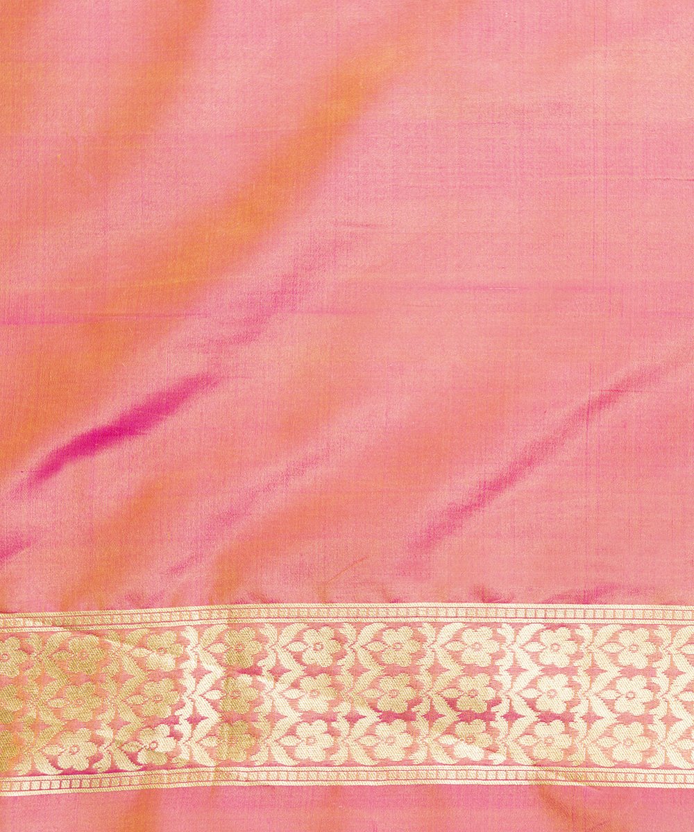 Handloom_Peach_And_Pink_Dual_Tone_Cutwork_Katan_Silk_Banarasi_Saree_with_Sona_Rupa_Jangla_WeaverStory_04