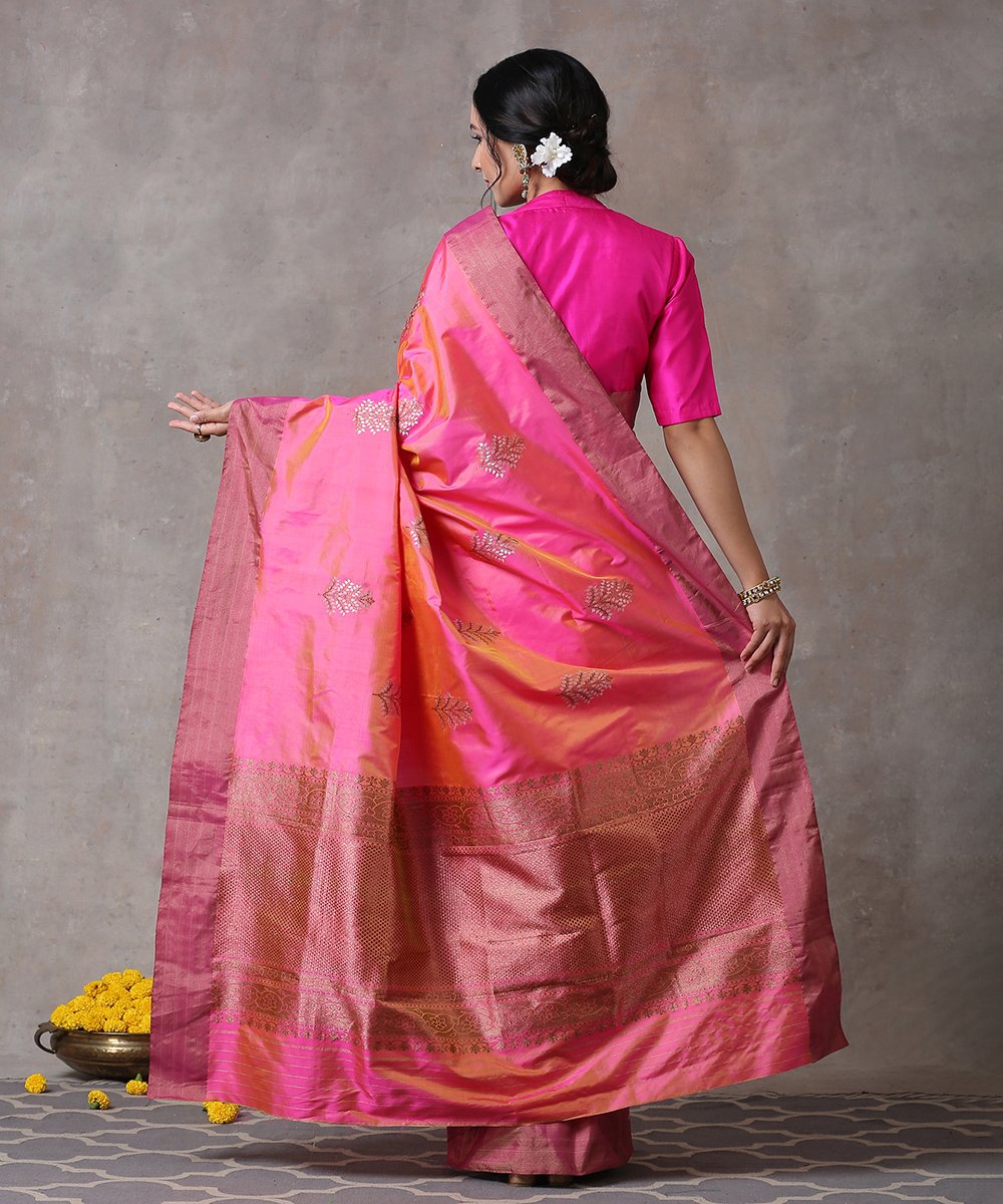 Handloom_Peach_Pure_Katan_Silk_Banarasi_Saree_with_Silver_Leaf_Booti_Saree_and_Antique_Zari_Border_WeaverStory_03