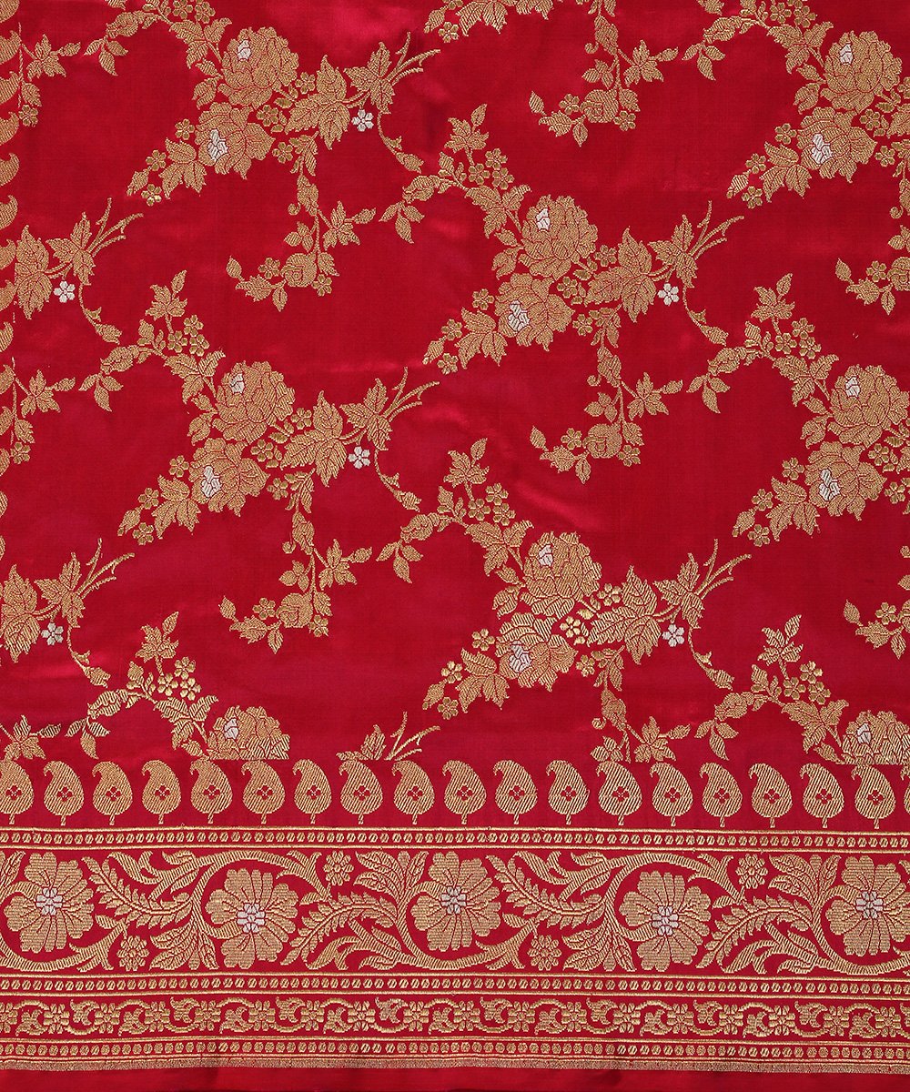 Handloom_Pink_And_Red_Dual_Tone_Pure_Katan_Silk_Kadhwa_Jangla_Banarasi_Dupatta_WeaverStory_03