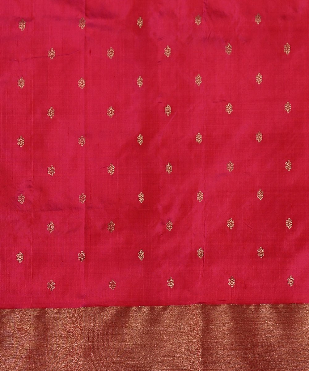 Handloom_Pink_Banarasi_Saree_With_Antique_Zari_Border_And_Silver_Leaf_Booti_WeaverStory_05