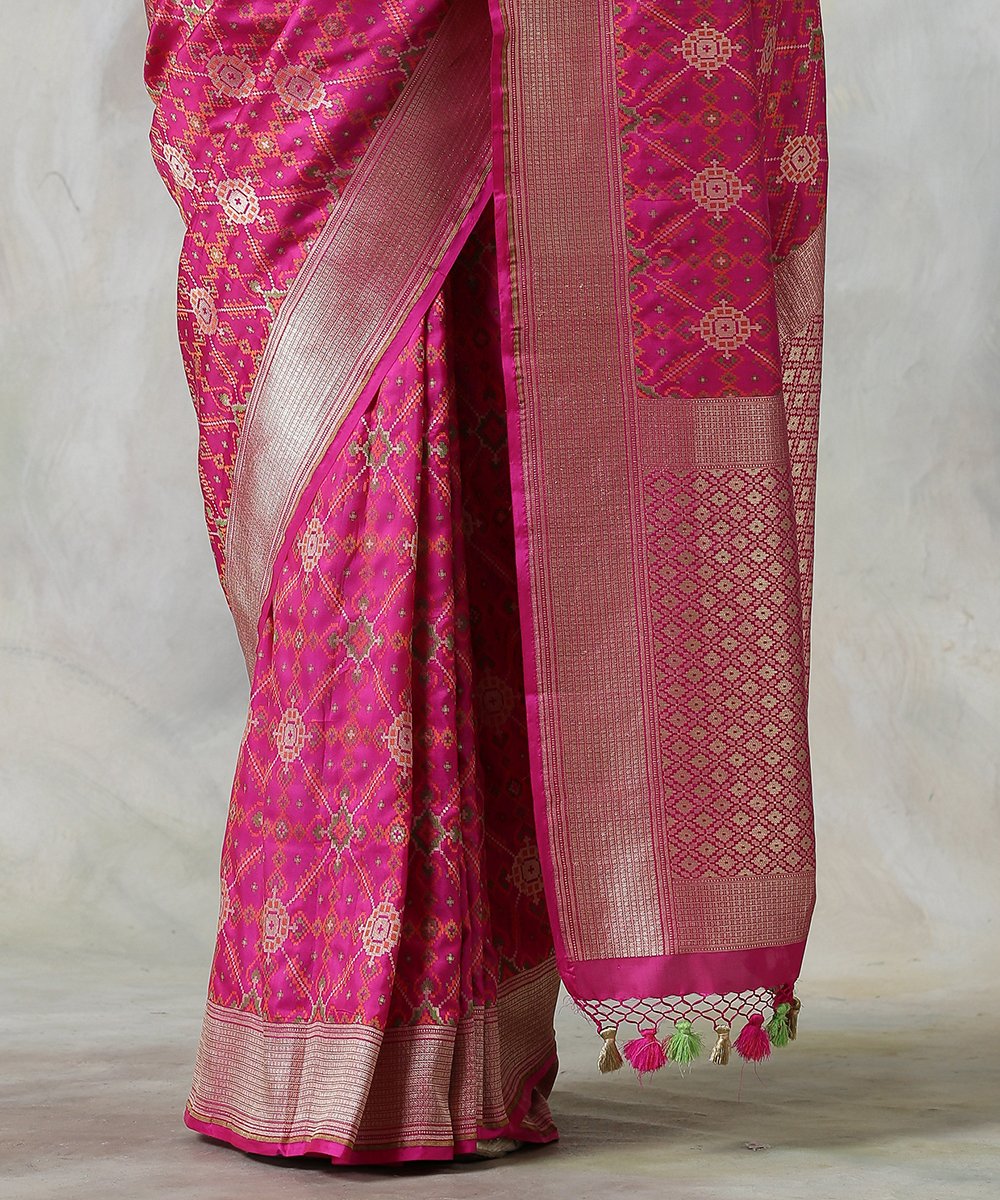 Handloom_Pink_Katan_Silk_Banarasi_Patola_Saree_with_Meenakari_WeaverStory_04