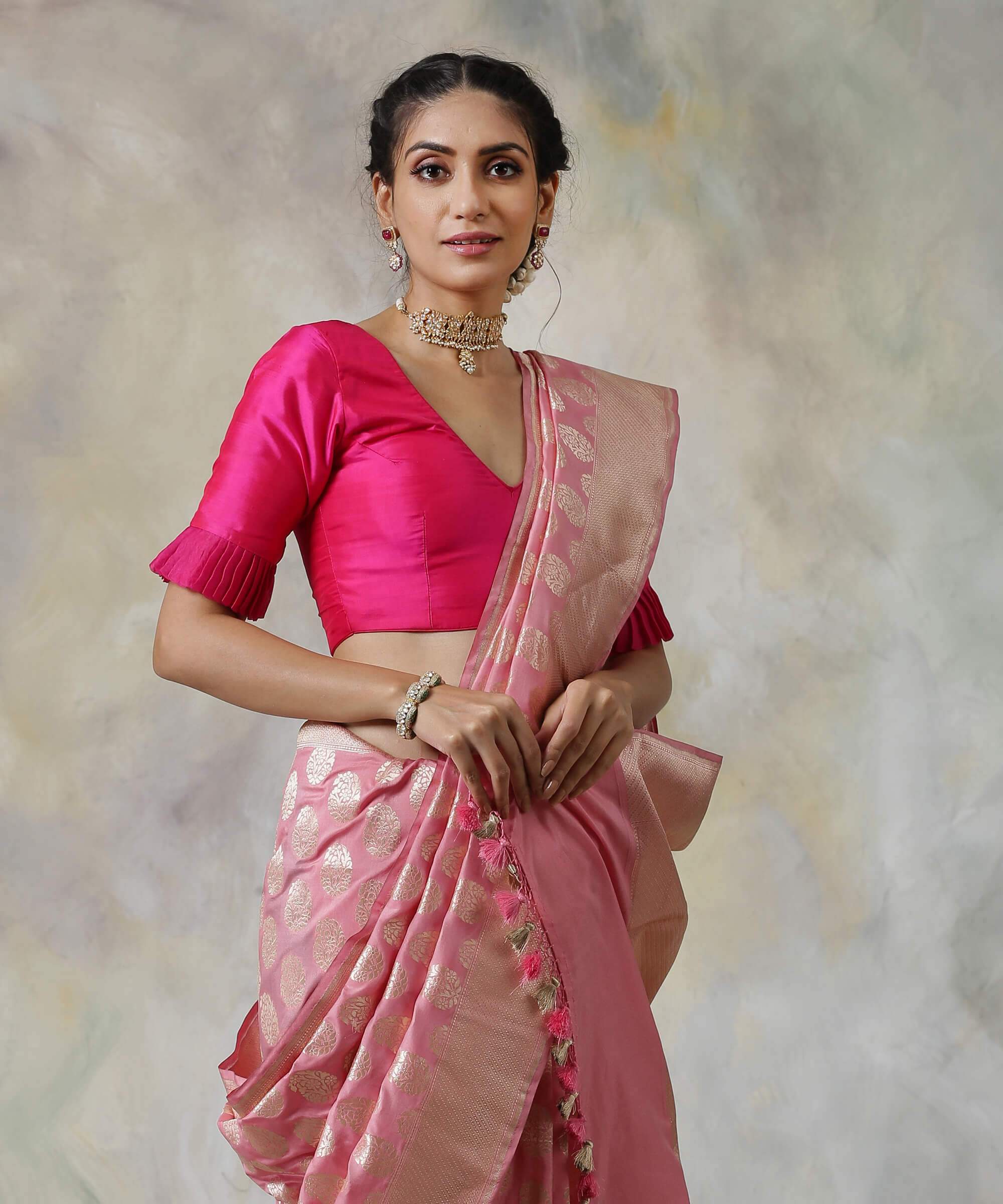Handloom_Pink_Banarasi_Silk_Saree_with_All_Over_Zari_Booti_WeaverStory_01