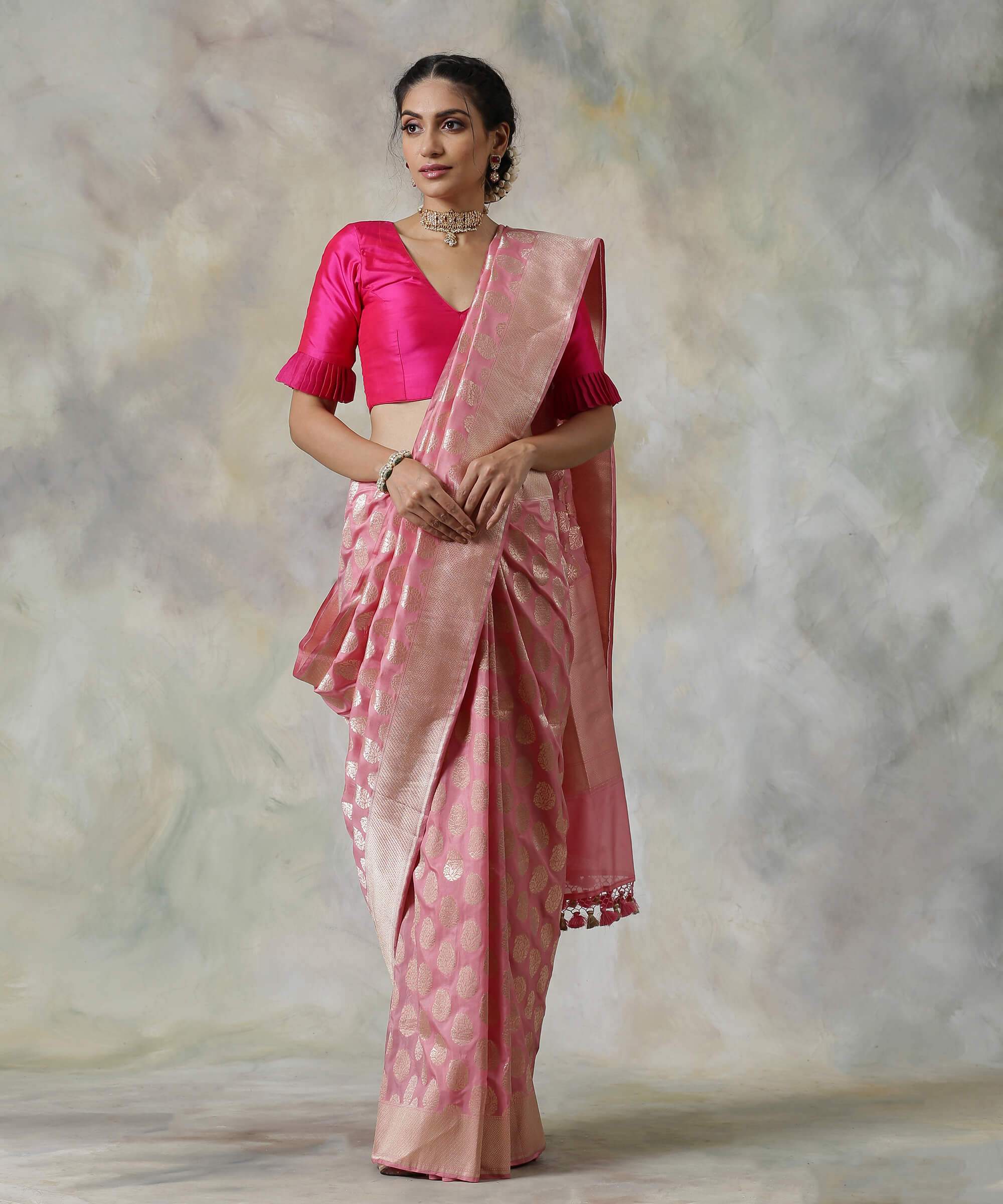 Handloom_Pink_Banarasi_Silk_Saree_with_All_Over_Zari_Booti_WeaverStory_02