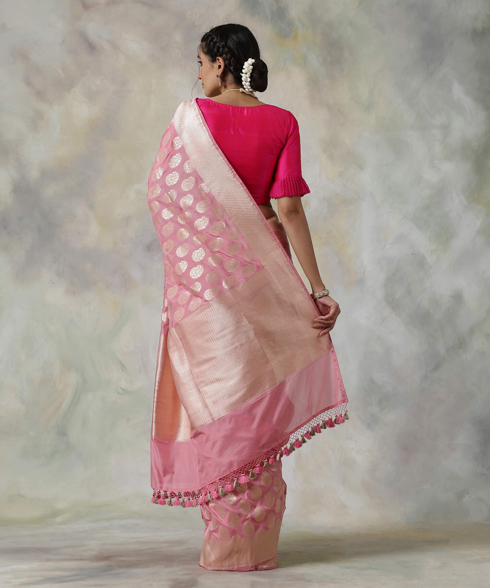 Handloom_Pink_Banarasi_Silk_Saree_with_All_Over_Zari_Booti_WeaverStory_03