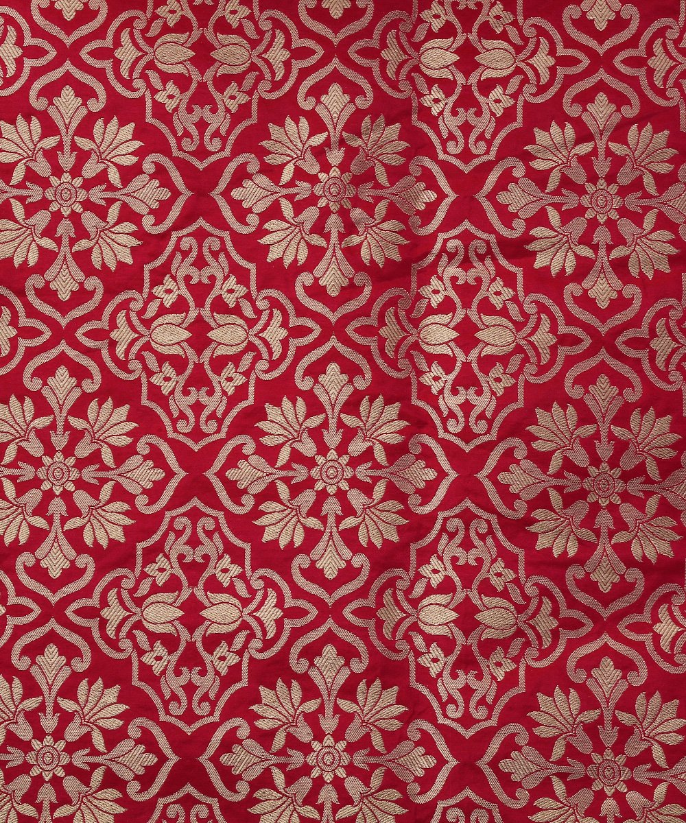 Handloom_Pink_Cutwork_Katan_Silk_Banarasi_Lehenga_with_Floral_Design_WeaverStory_06