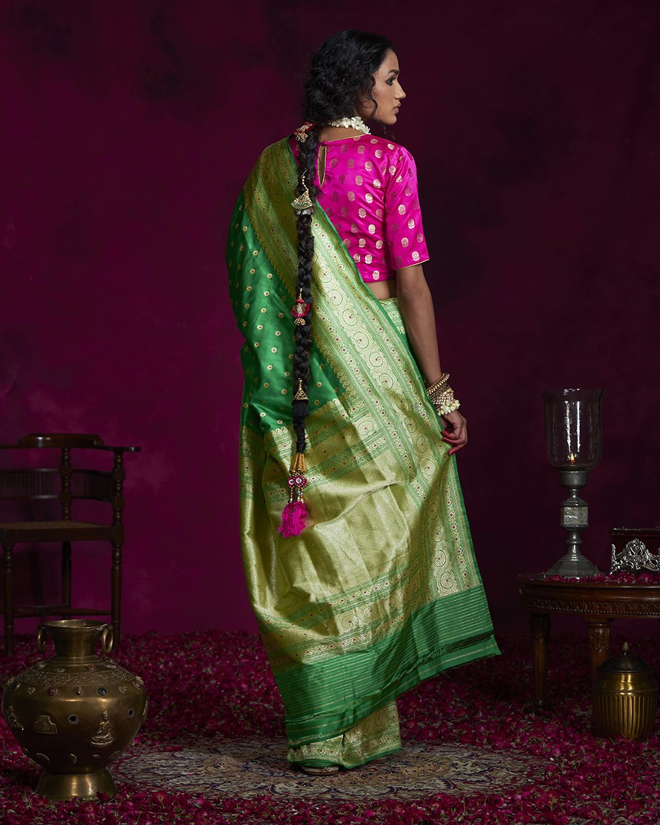 Handloom_Green_Katan_Silk_Banarasi_Guldaudi_Booti_Saree_WeaverStory_04