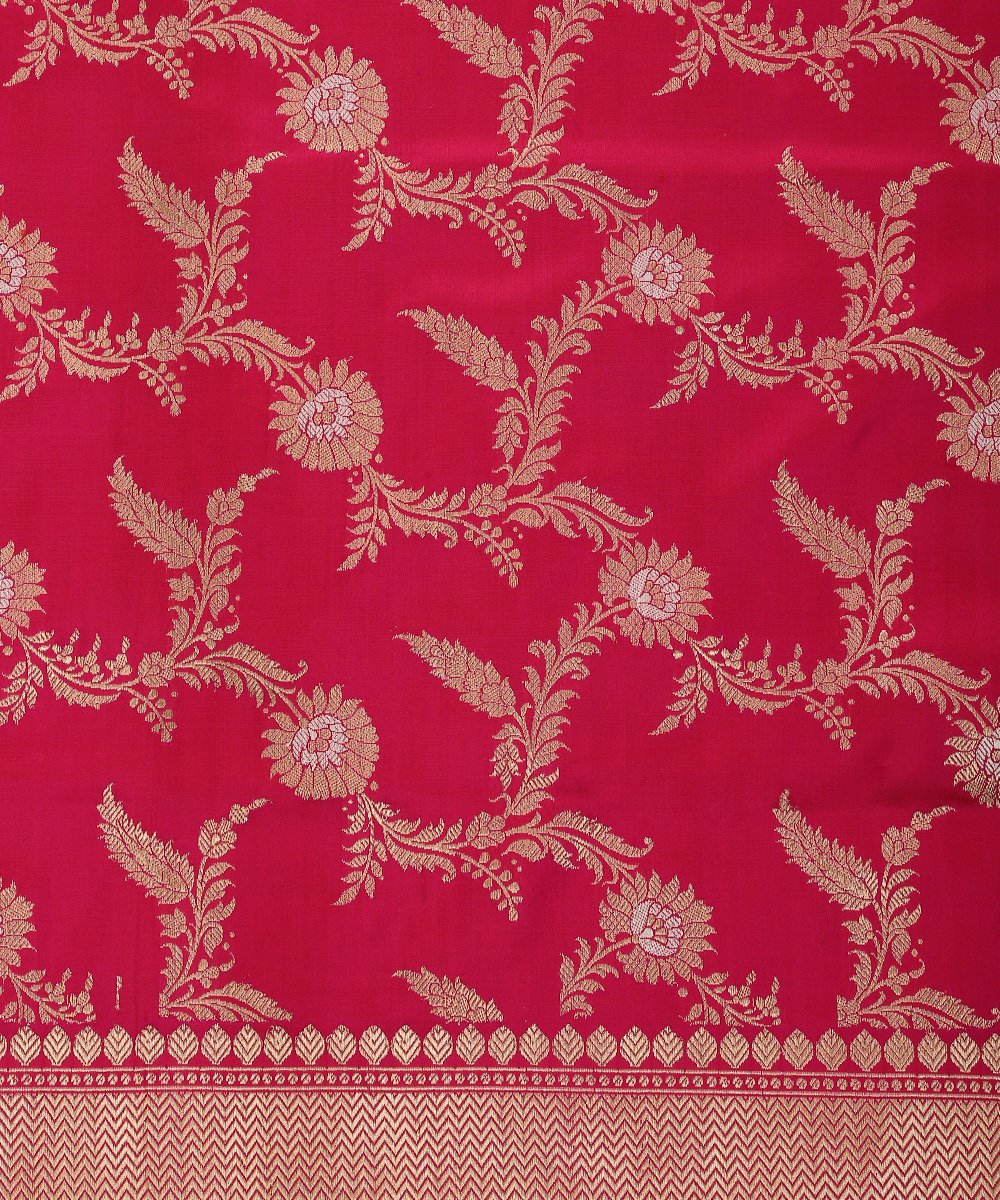 Pink_Pure_Katan_Silk_Handloom_Kadhwa_Banarai_Dupatta_With_Gold_Zari_Jaal_WeaverStory_03
