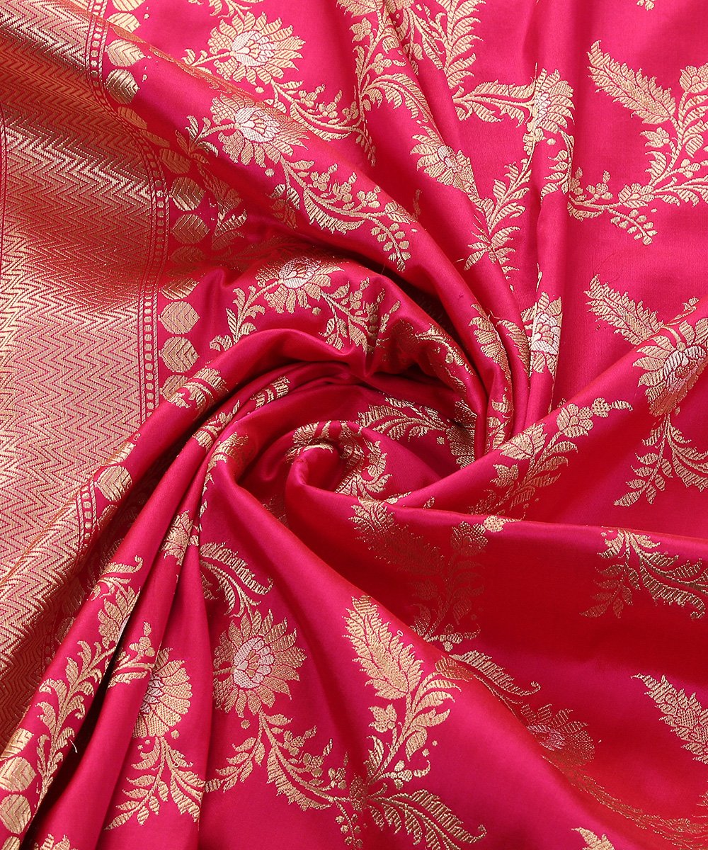 Pink_Pure_Katan_Silk_Handloom_Kadhwa_Banarai_Dupatta_With_Gold_Zari_Jaal_WeaverStory_06