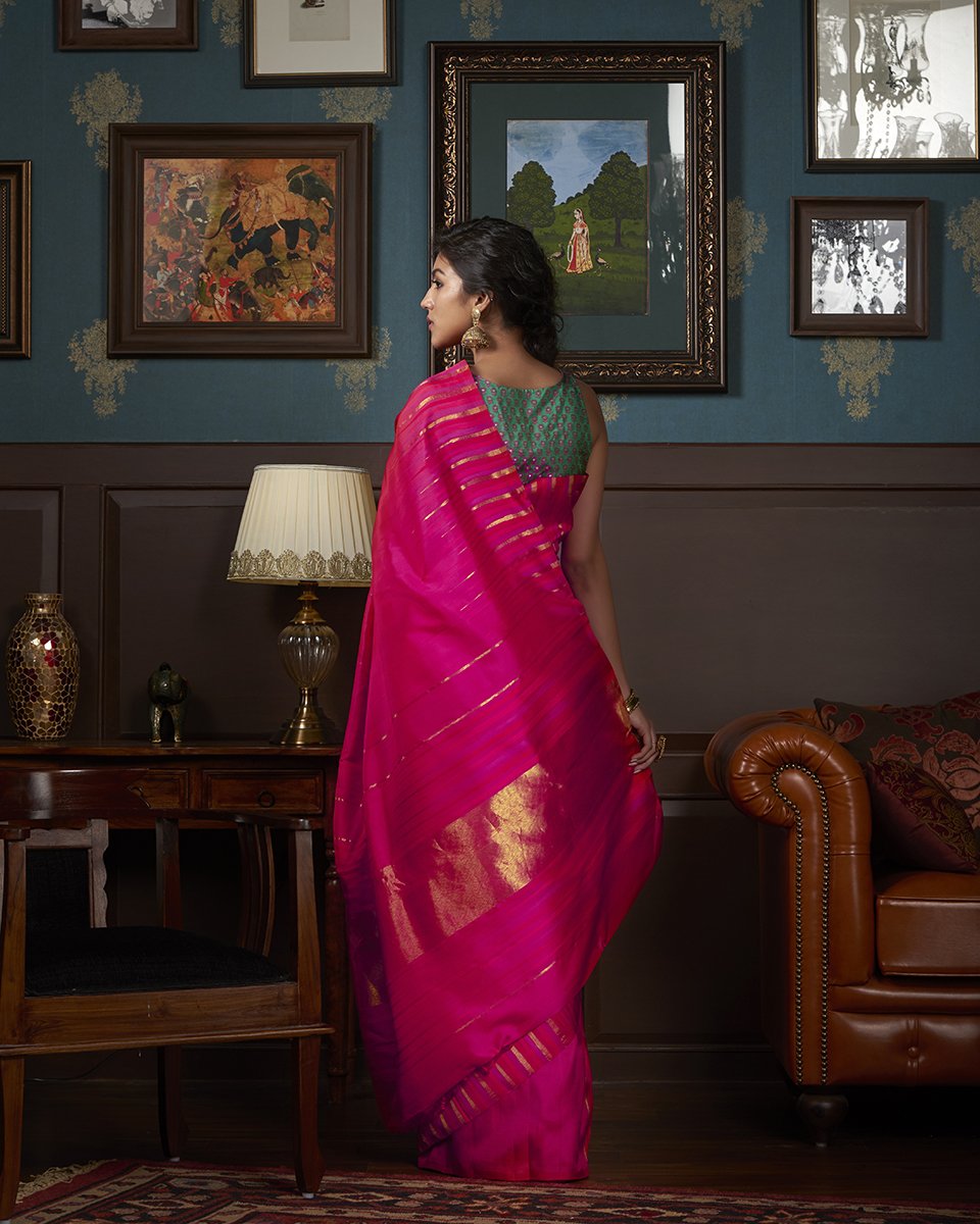 Handloom_Pink_Kanjivaram_Silk_Saree_With_Thread_Border_WeaverStory_03