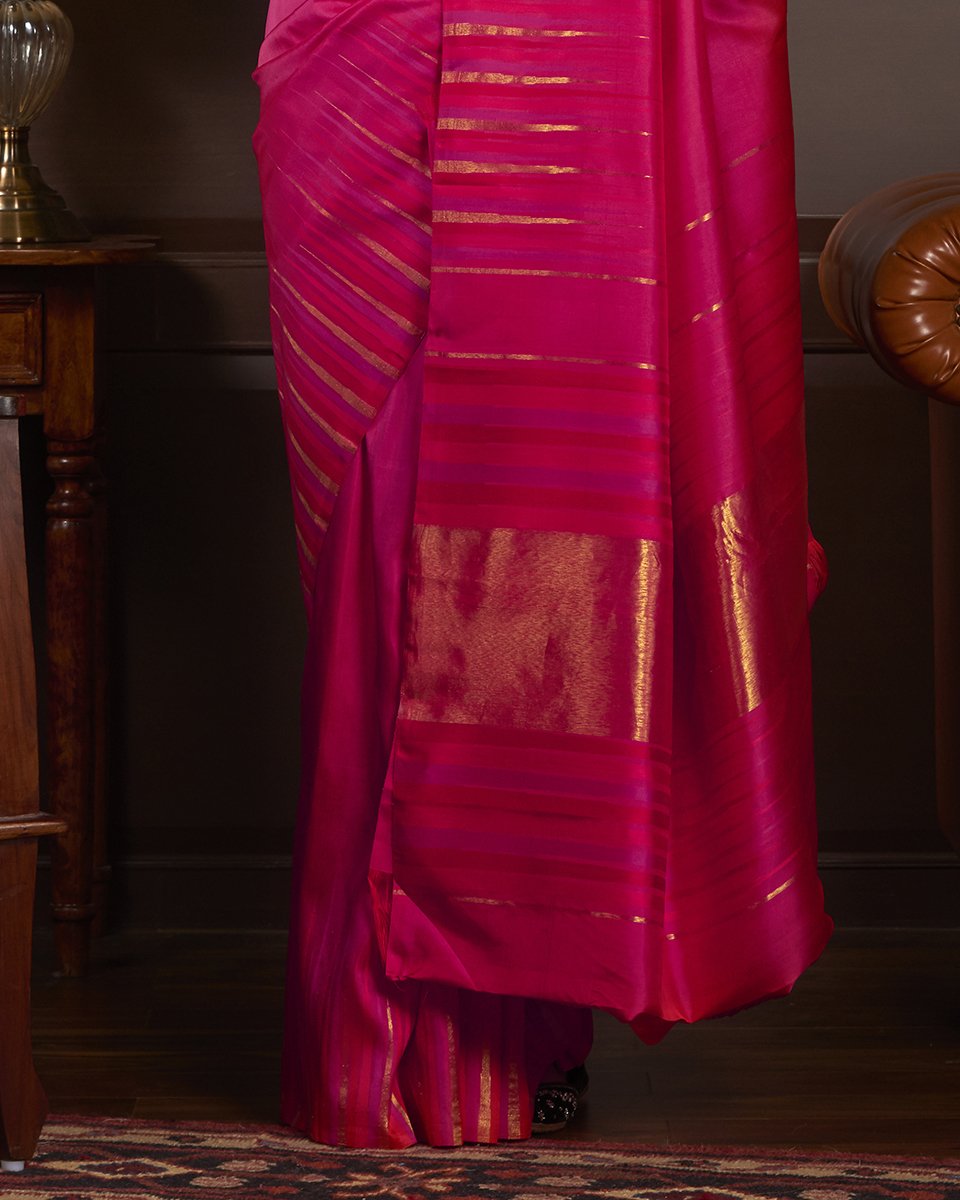 Handloom_Pink_Kanjivaram_Silk_Saree_With_Thread_Border_WeaverStory_04