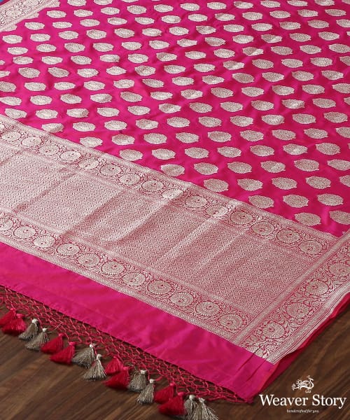 Handloom_Pink_Katan_Silk_Banarasi_Dupatta_with_Cutwork_and_Booti_Design_WeaverStory_03