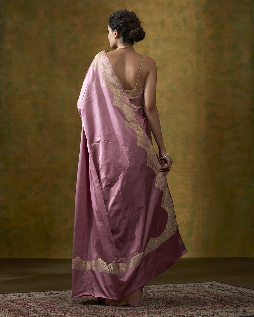 Handloom_Pink_Plain_Satin_Saree_With_Scalloped_Zari_Border_WeaverStory_03