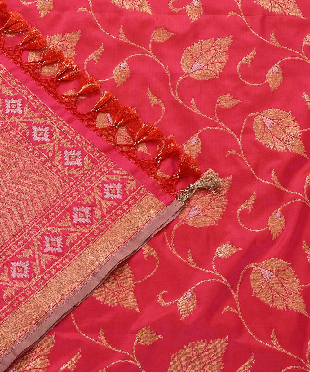 Handloom_Pink_Pure_Katan_Silk_Jamdani_Banarasi_Dupatta_WeaverStory_05