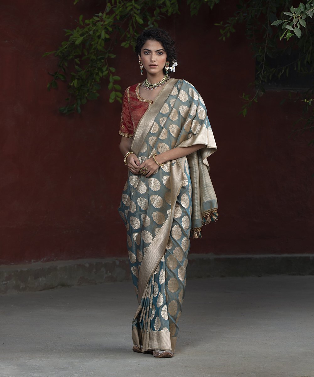 Handloom_Pista_Green_Dual_Tone_Cutwork_Katan_Silk_Banarasi_Saree_with_Mughal_Booti_WeaverStory_02