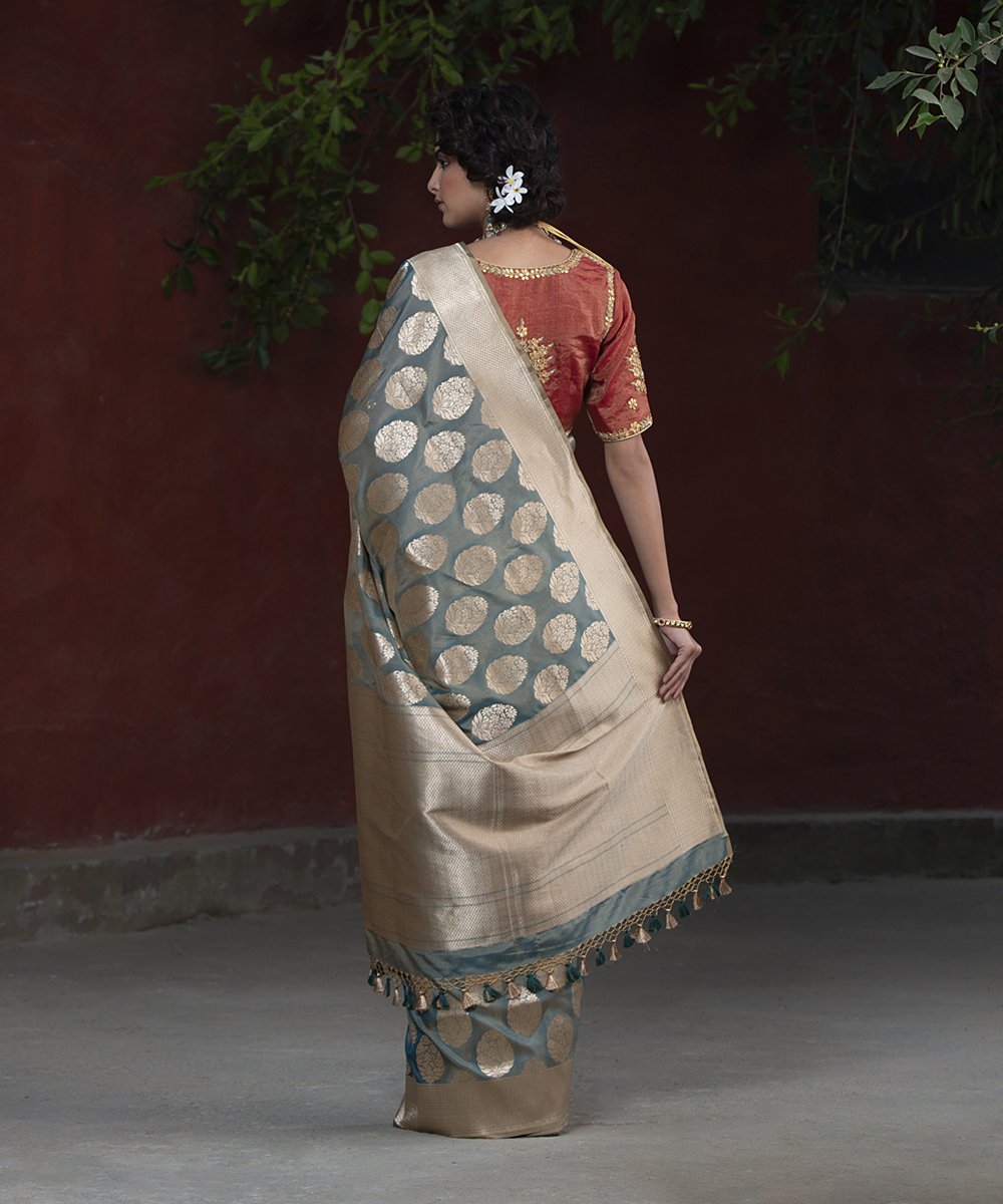 Handloom_Pista_Green_Dual_Tone_Cutwork_Katan_Silk_Banarasi_Saree_with_Mughal_Booti_WeaverStory_03