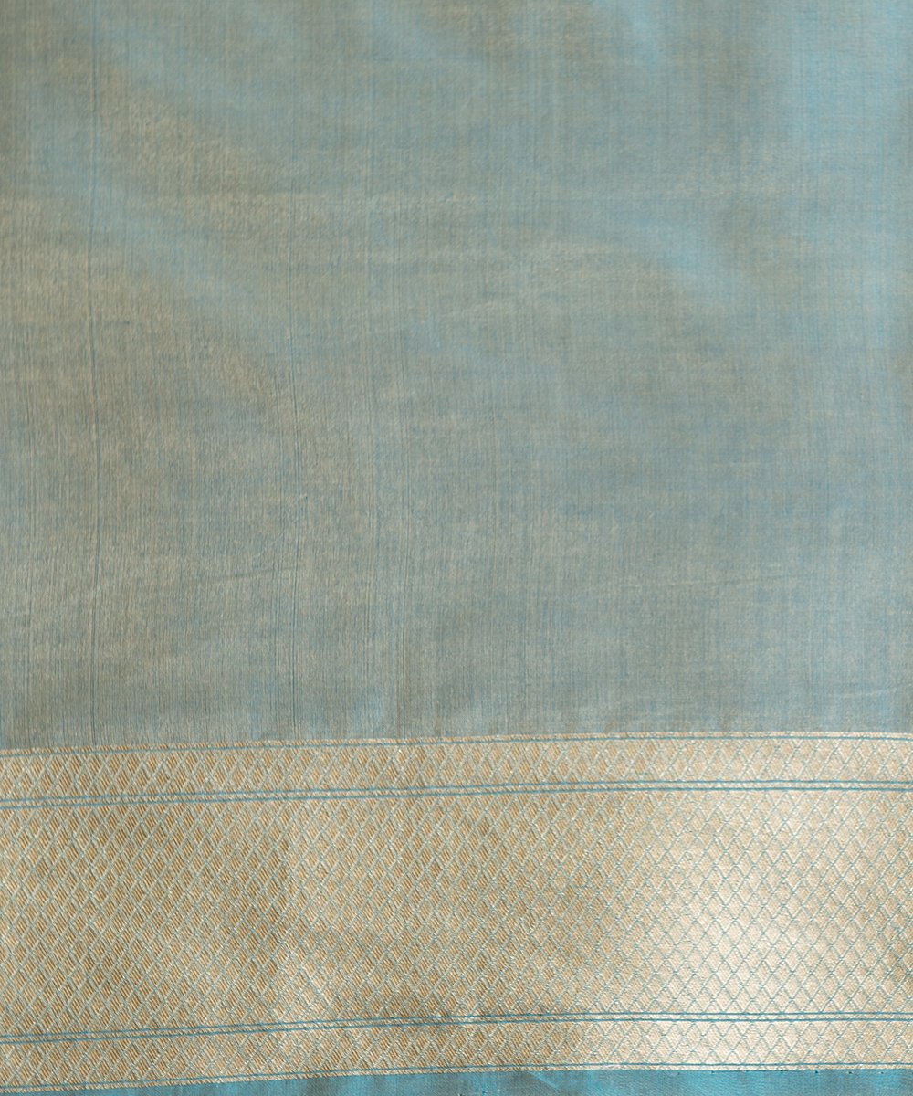 Handloom_Pista_Green_Dual_Tone_Cutwork_Katan_Silk_Banarasi_Saree_with_Mughal_Booti_WeaverStory_05