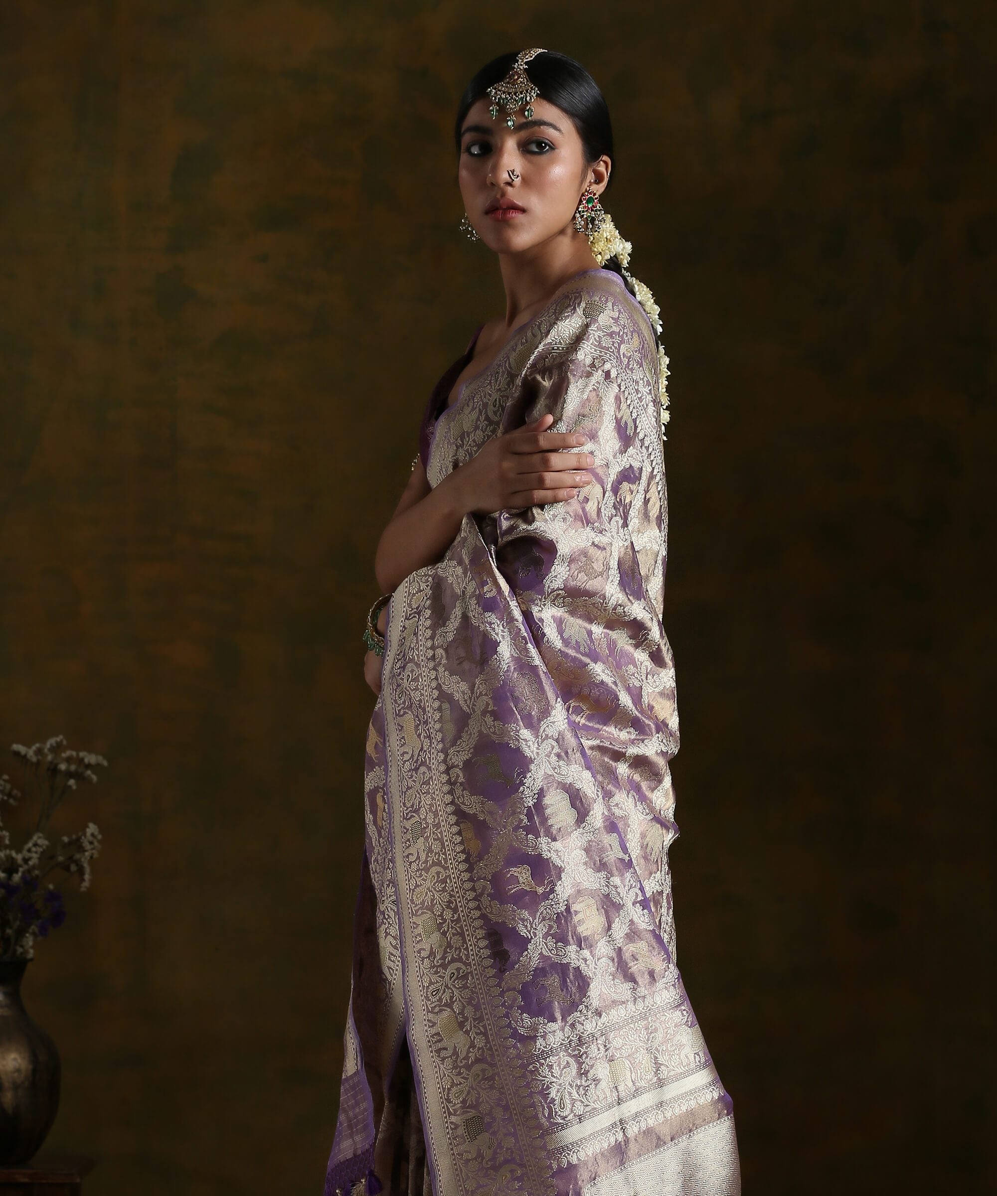 Handloom_Purple_and_Gold_Pure_Kora_Tissue_Banarasi_Shikargah_Saree_WeaverStory_01